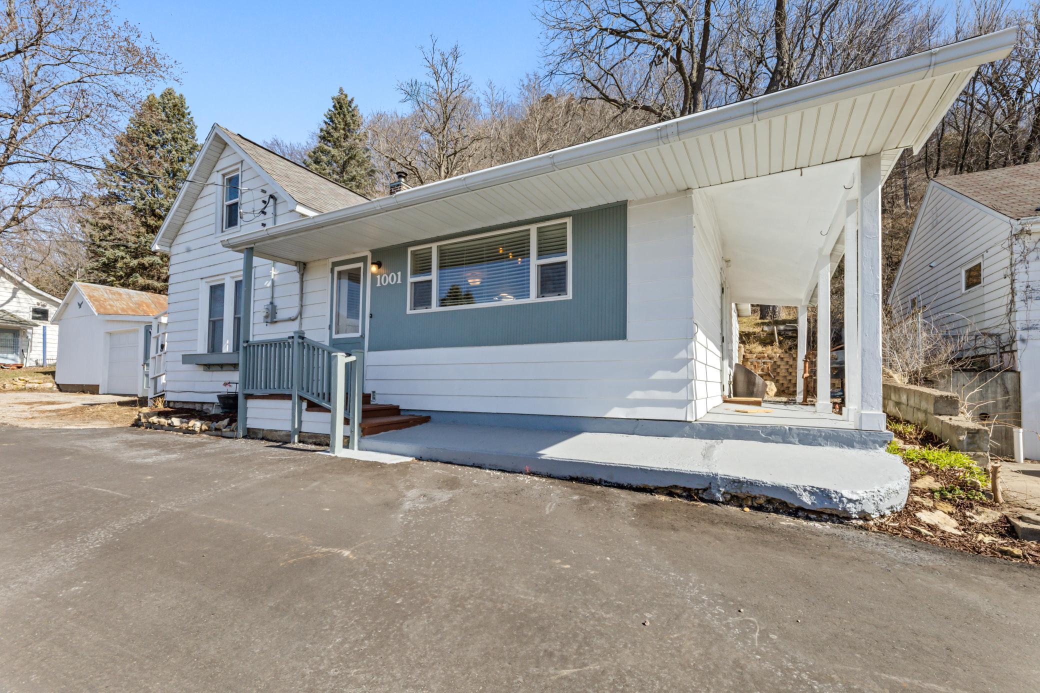 1001 S 2nd Street