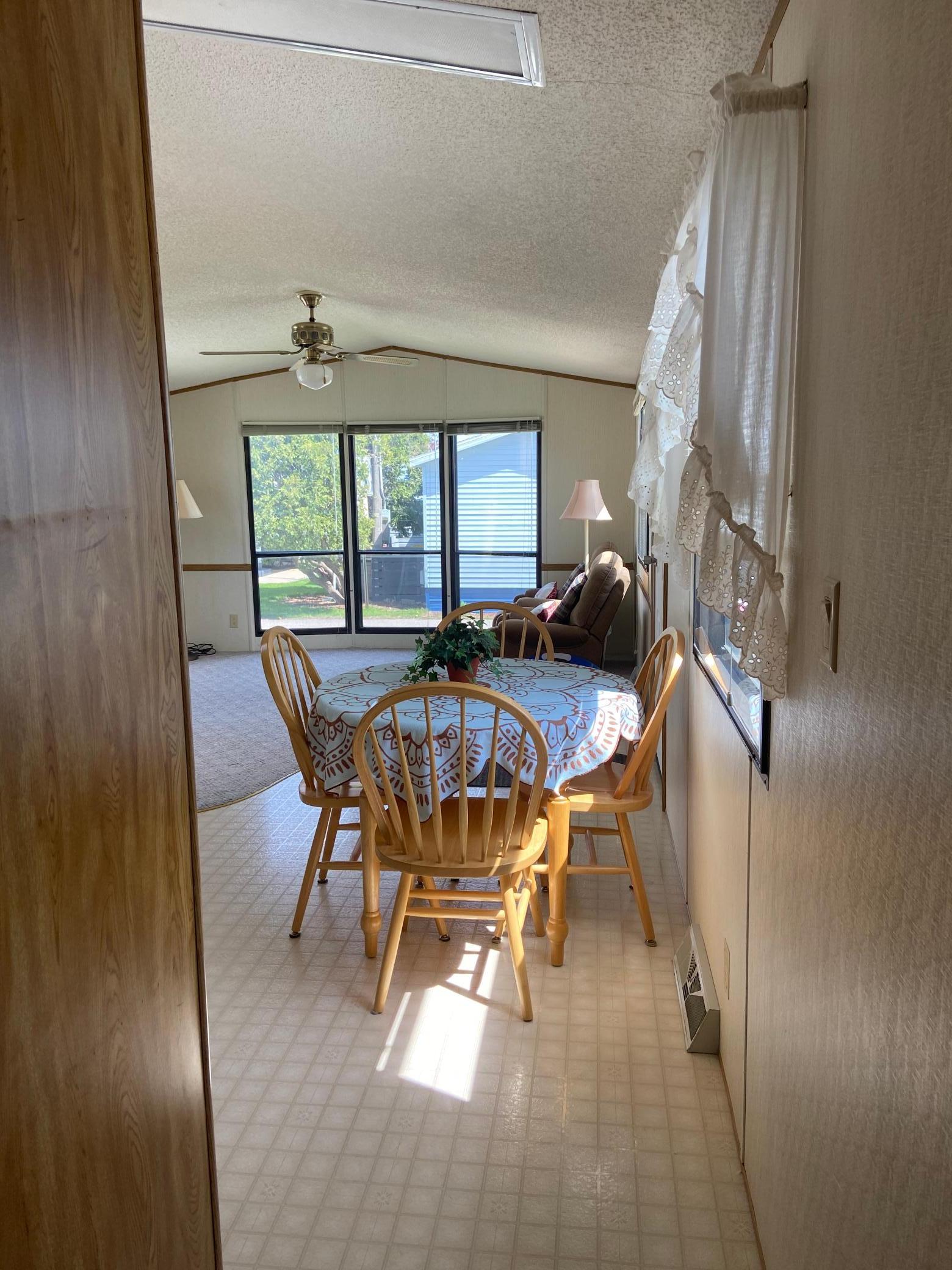 201 S Franklin Street Unit: 72