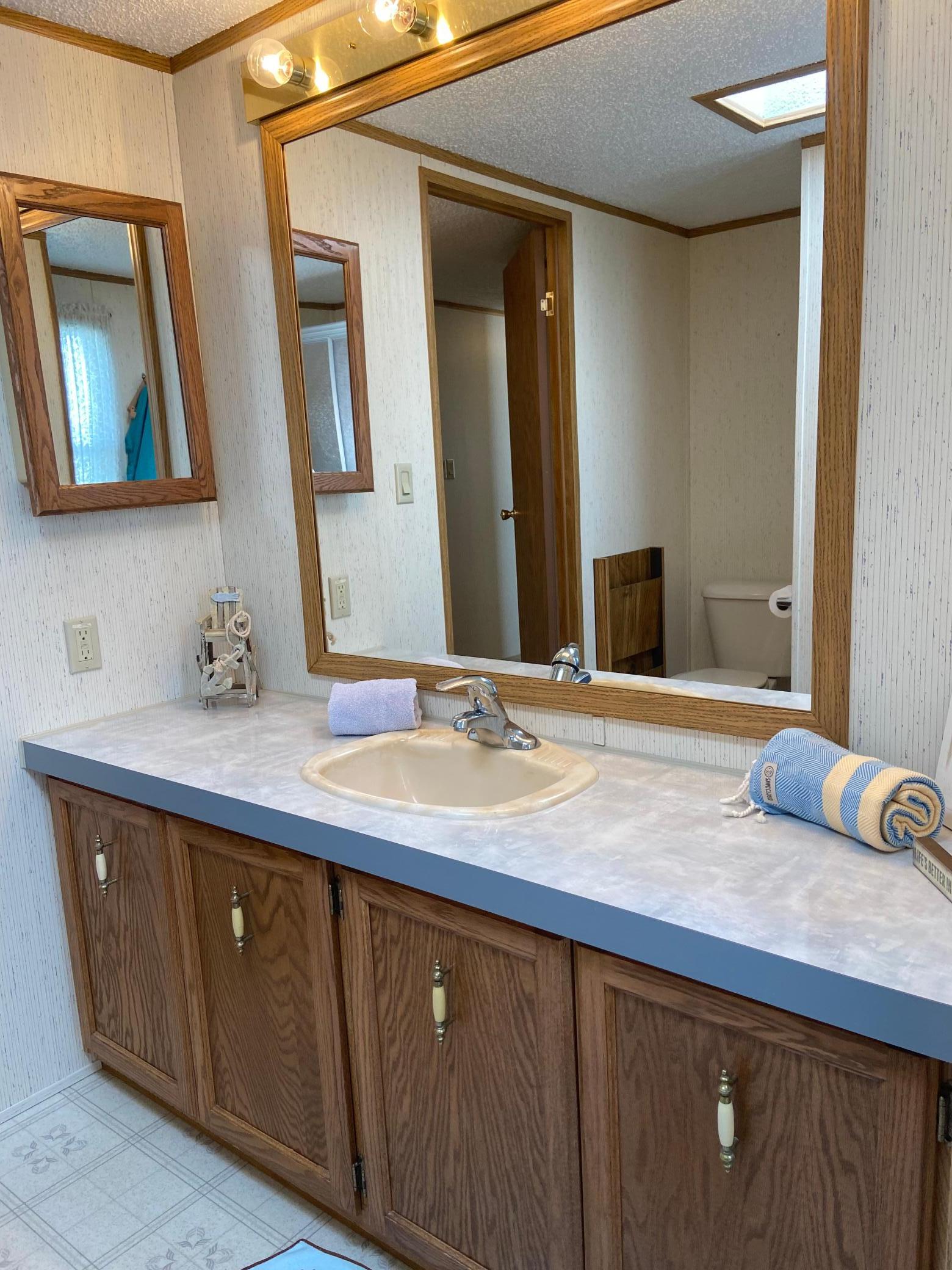 201 S Franklin Street Unit: 72