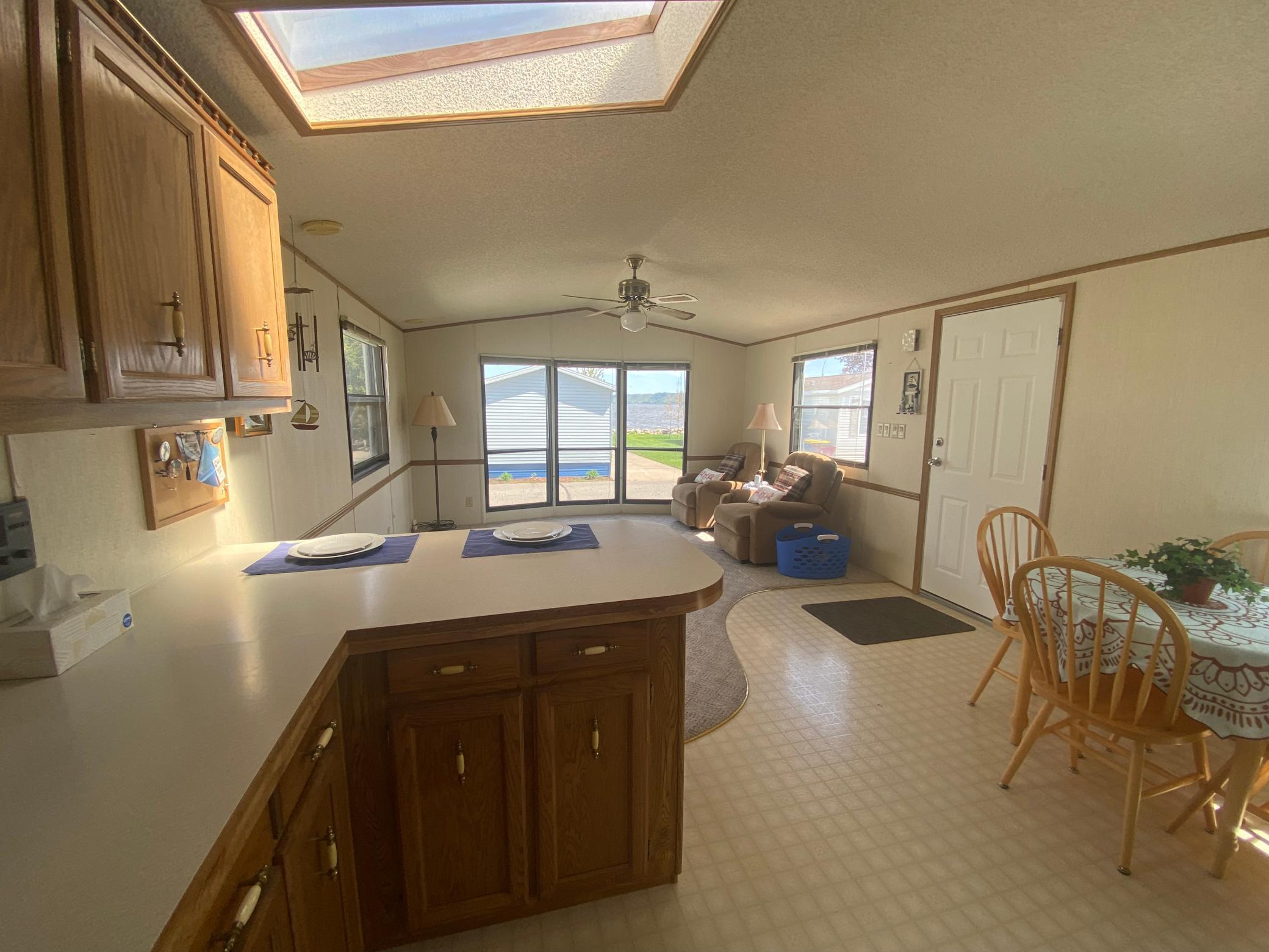201 S Franklin Street Unit: 72
