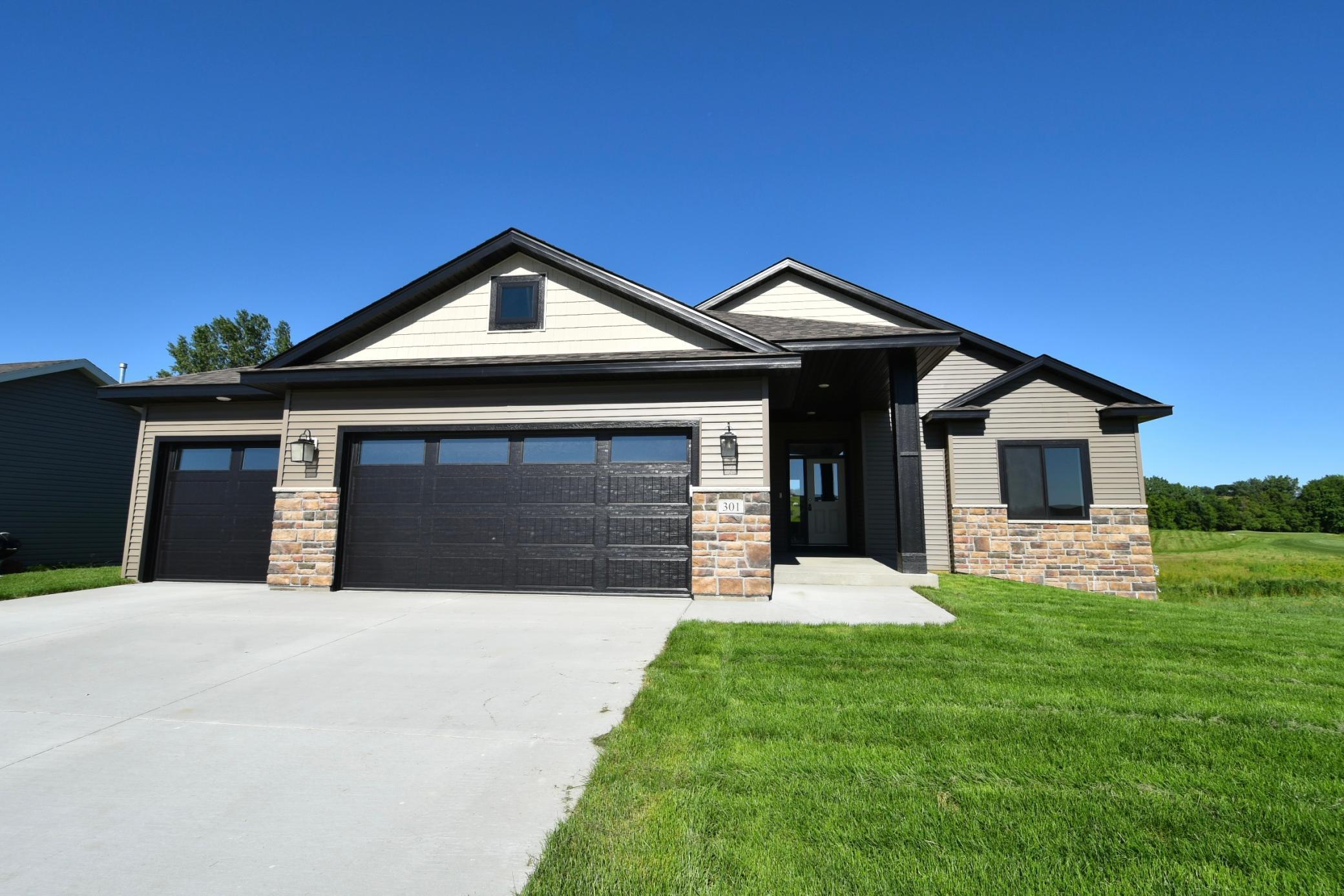 301 Highlands Avenue