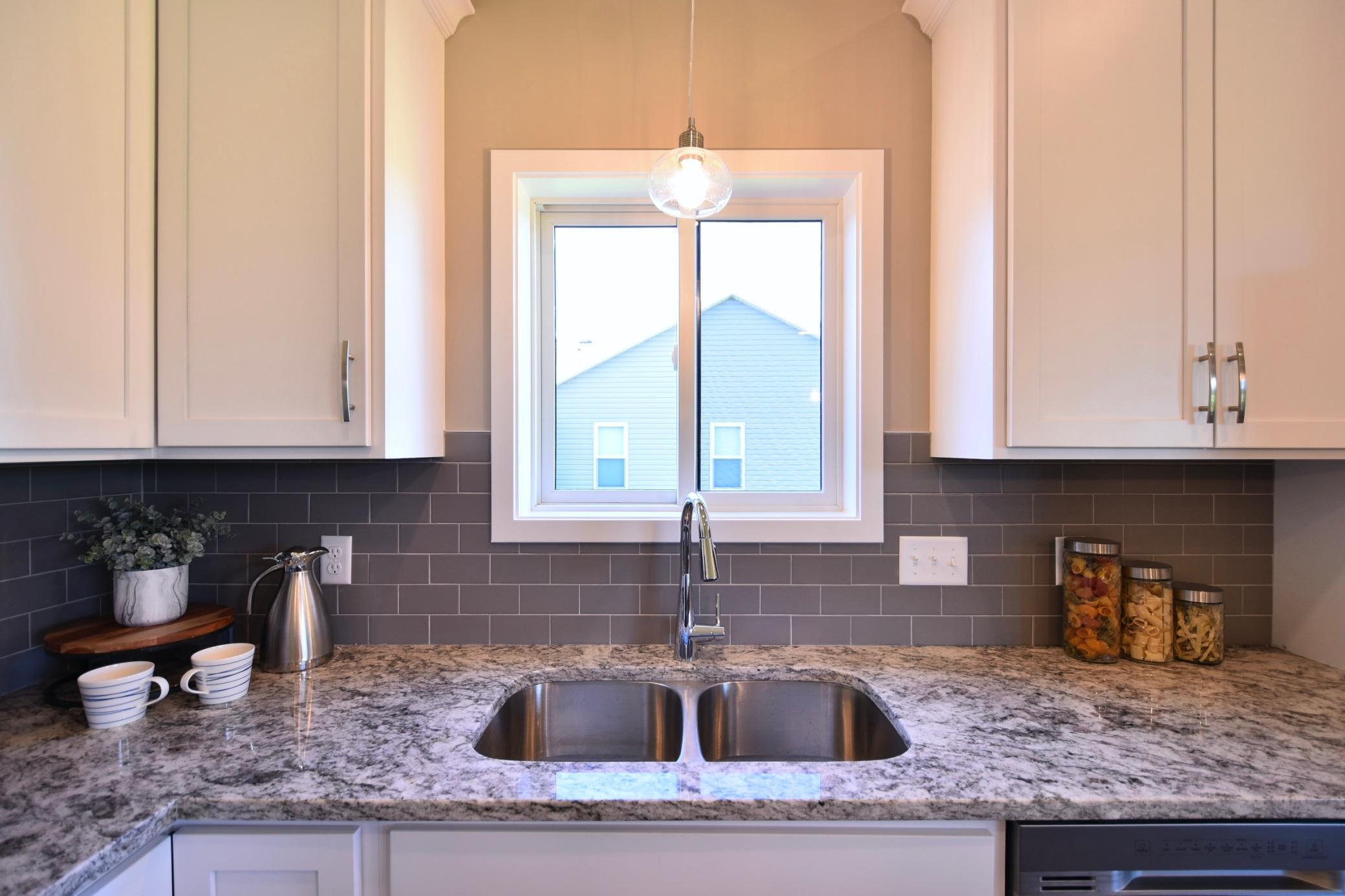 301 Highlands Avenue