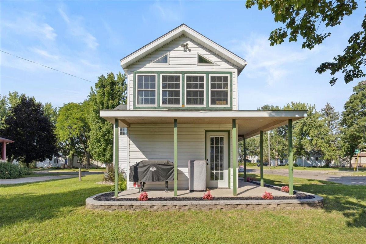 220 S 6th Street