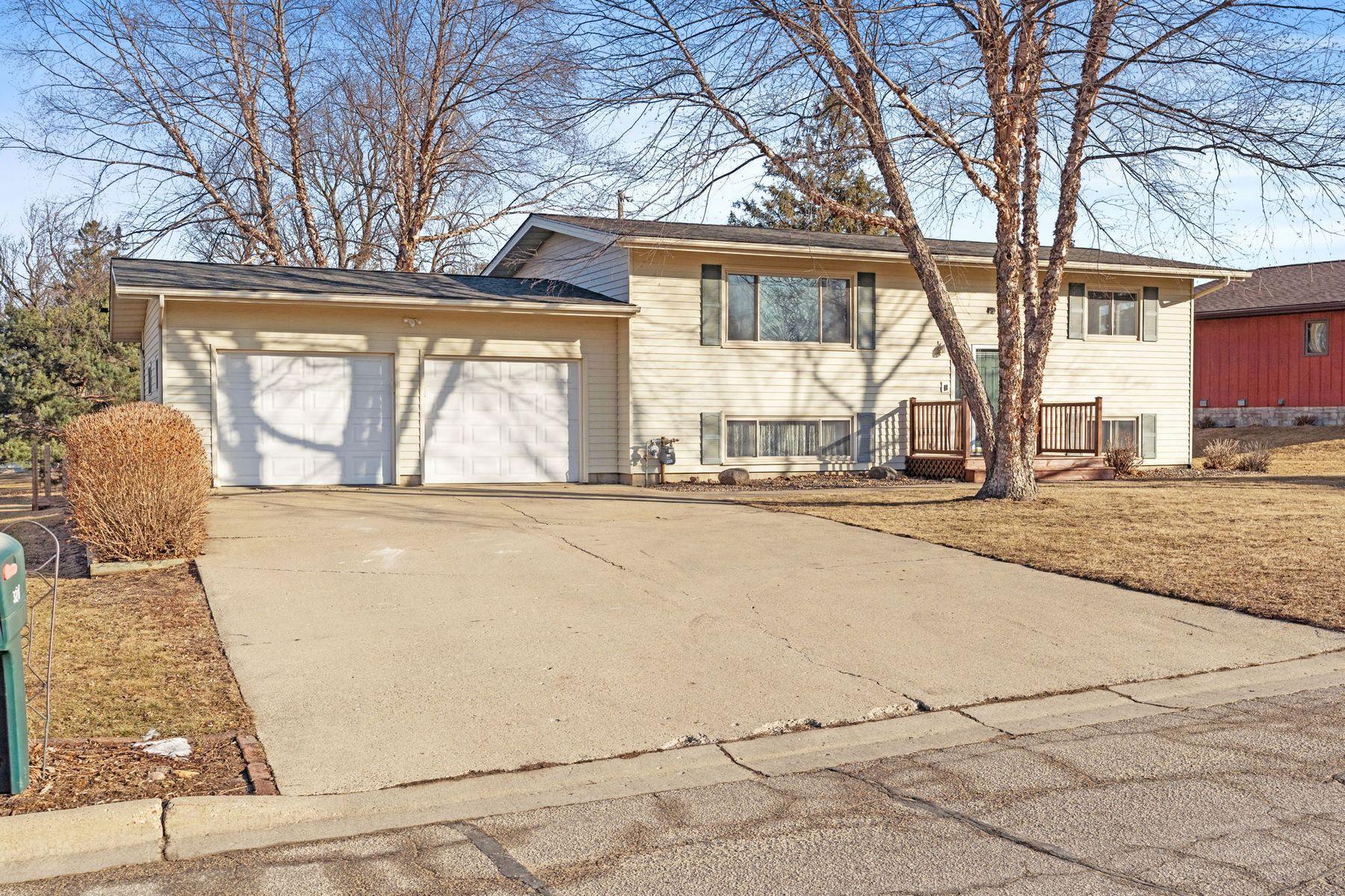328 E 11th Street