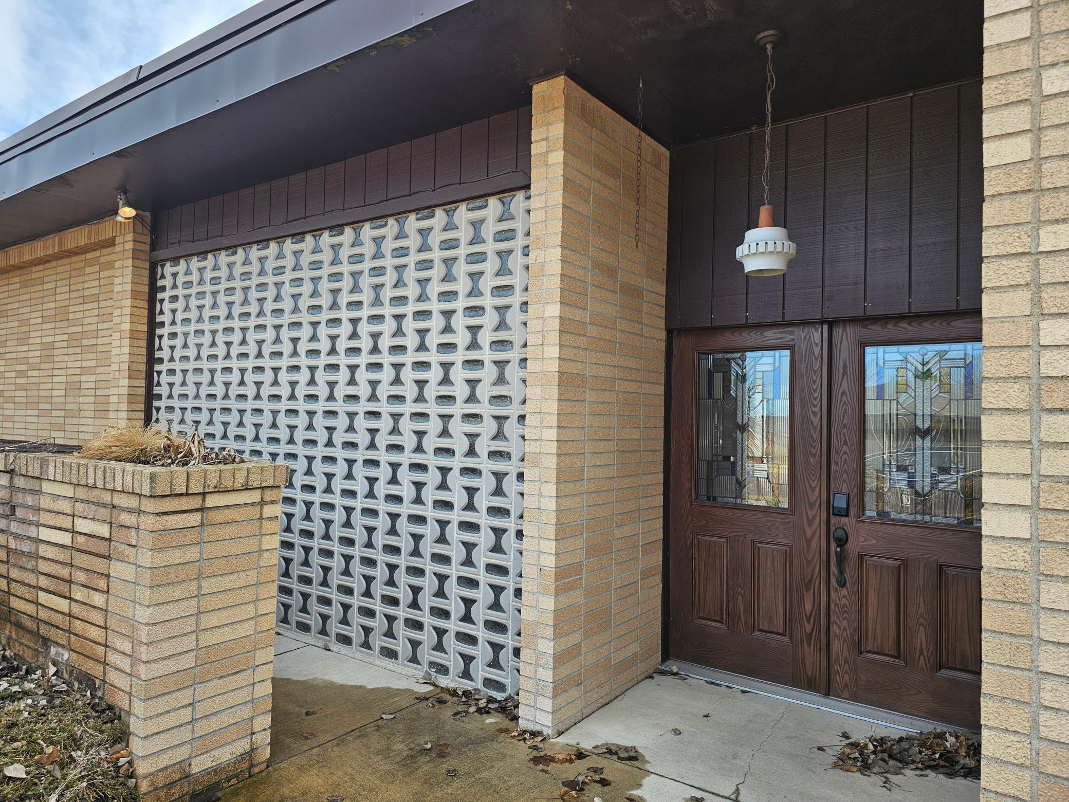 622 Western Avenue