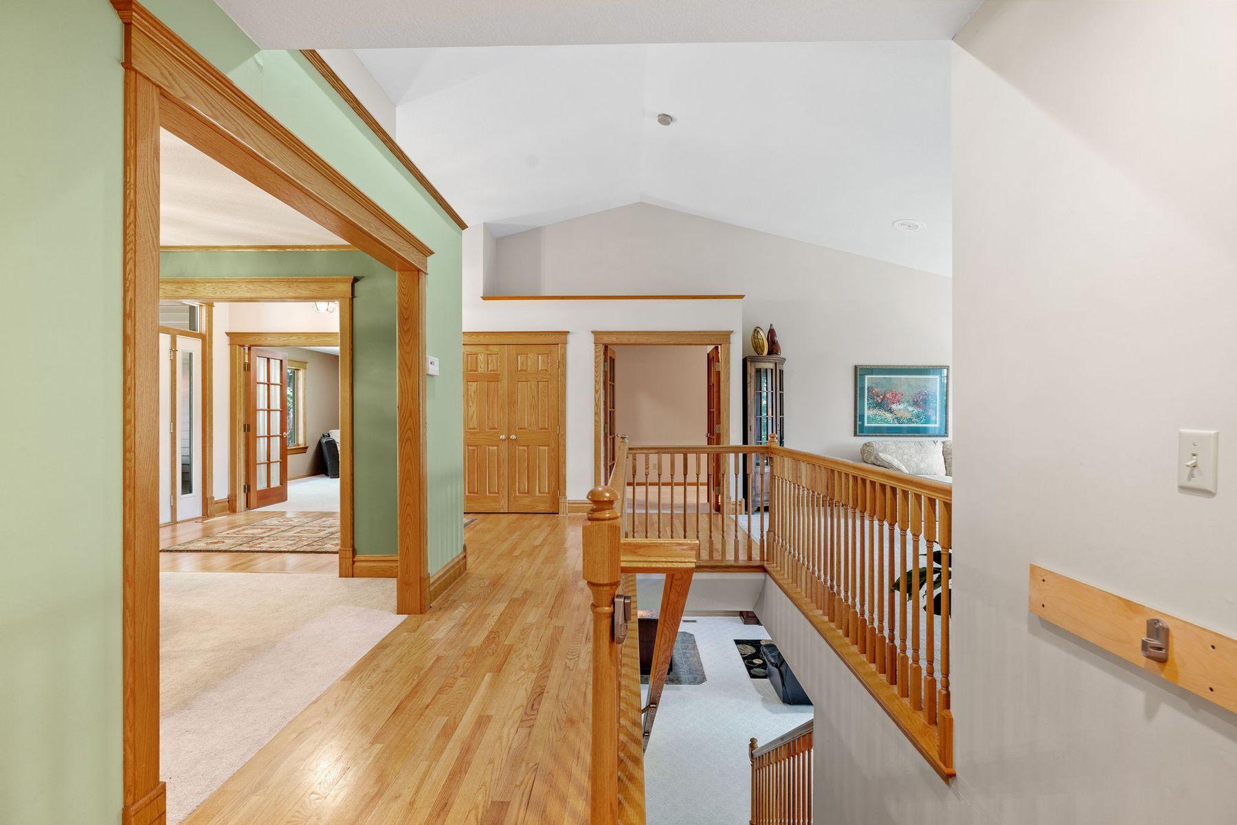 6 Deer Ridge Road