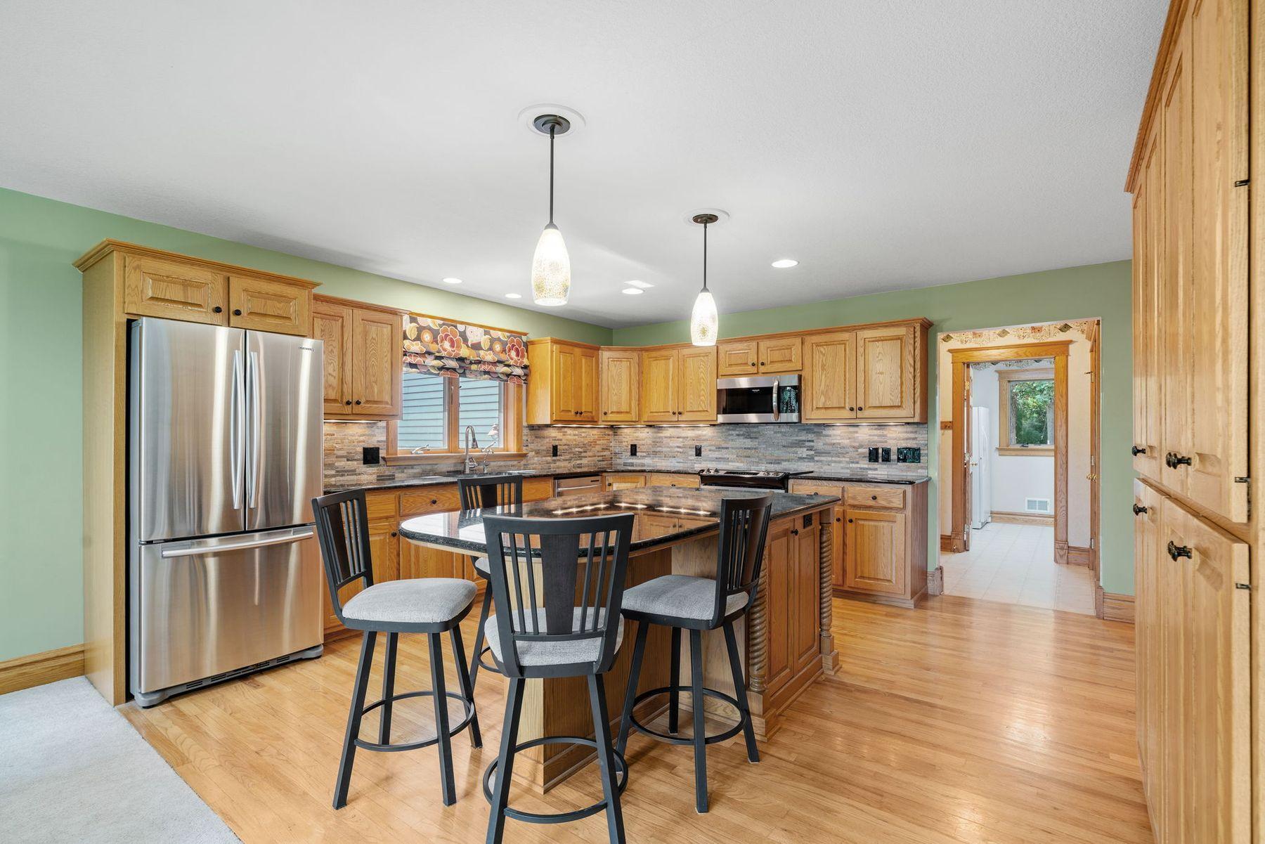 6 Deer Ridge Road