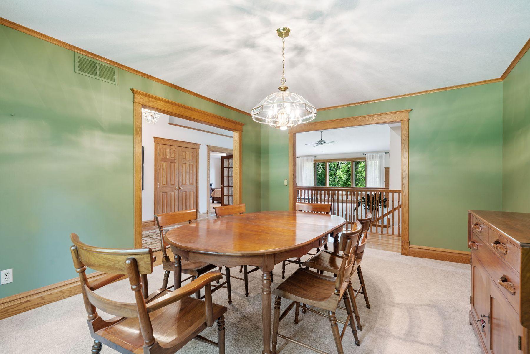 6 Deer Ridge Road