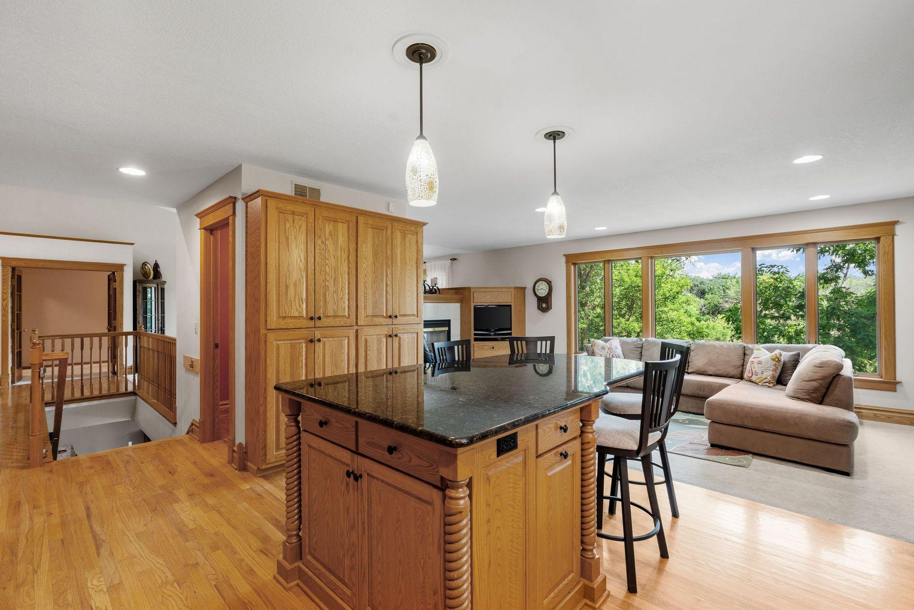 6 Deer Ridge Road