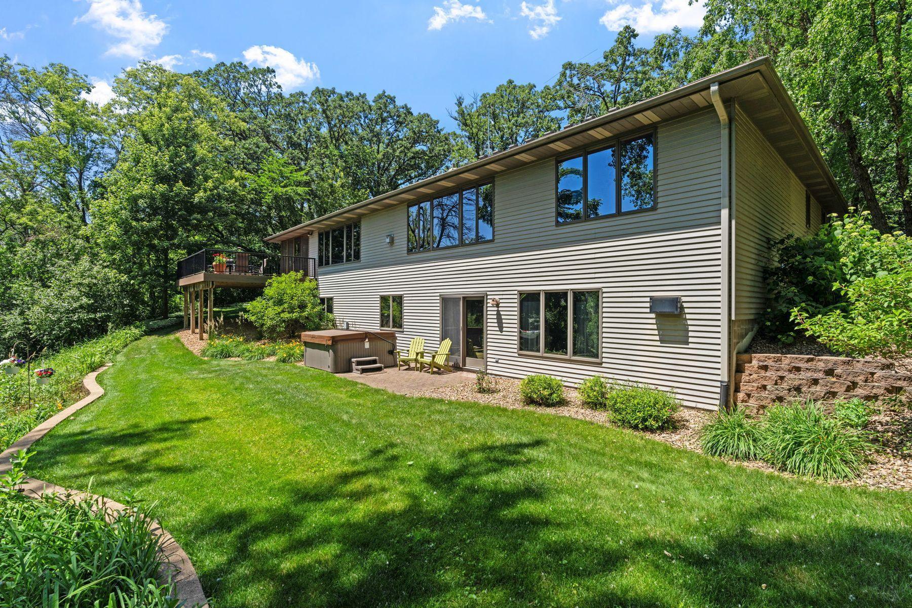 6 Deer Ridge Road
