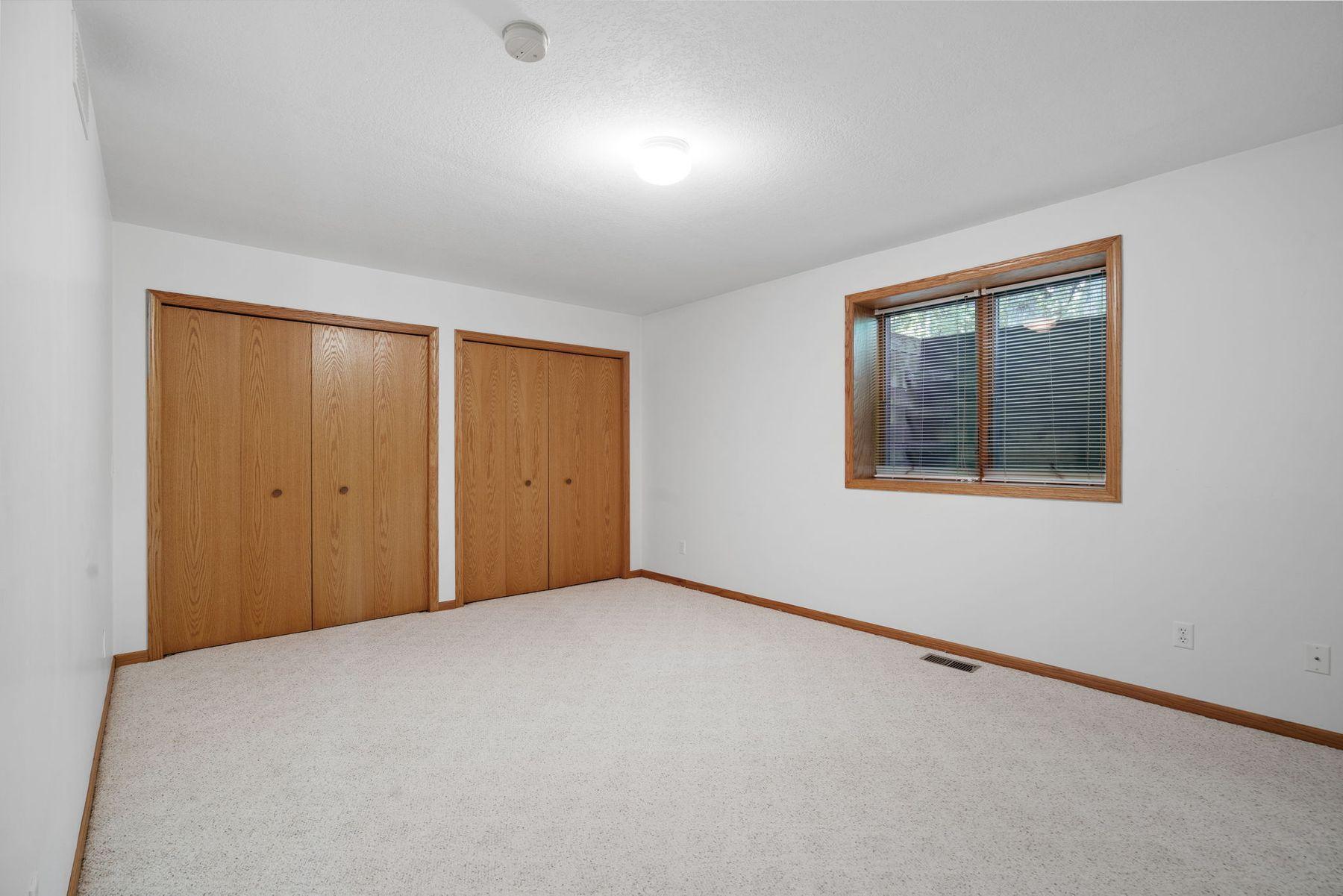 6 Deer Ridge Road