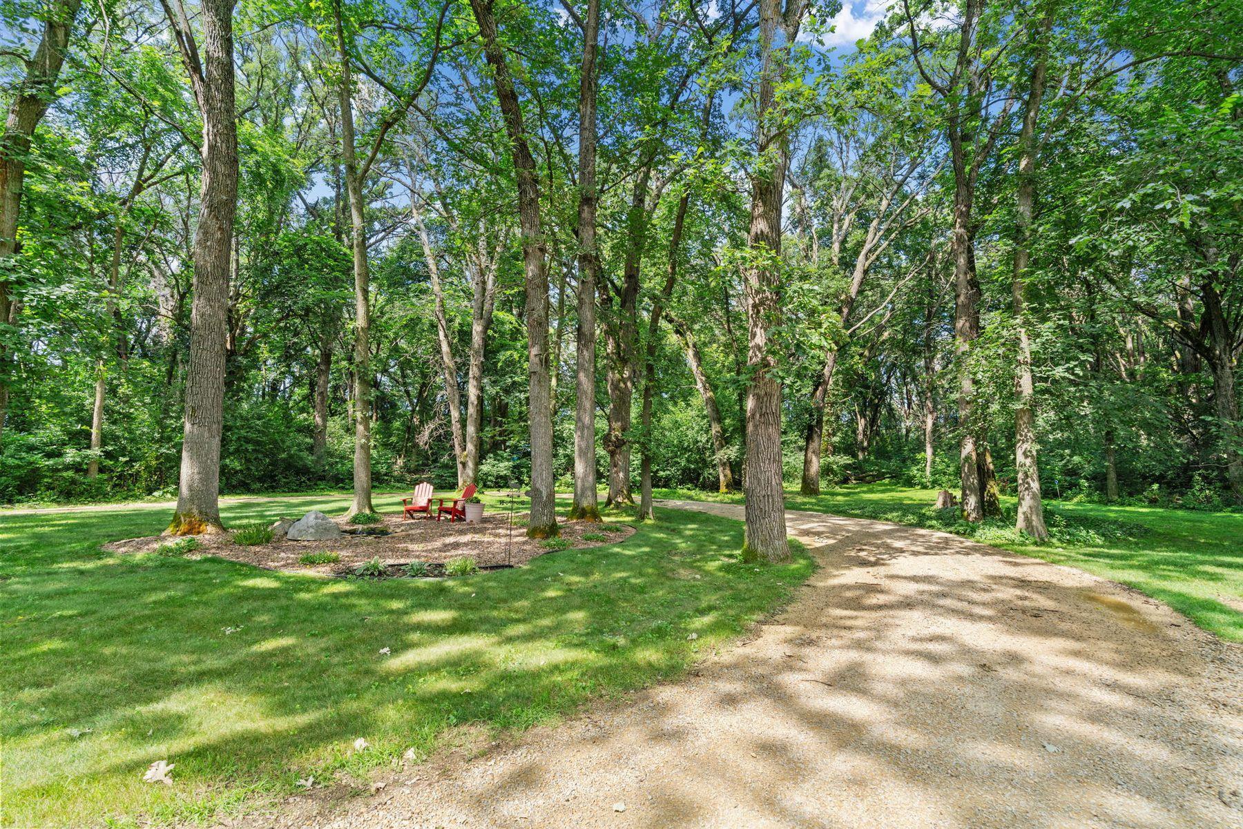 6 Deer Ridge Road