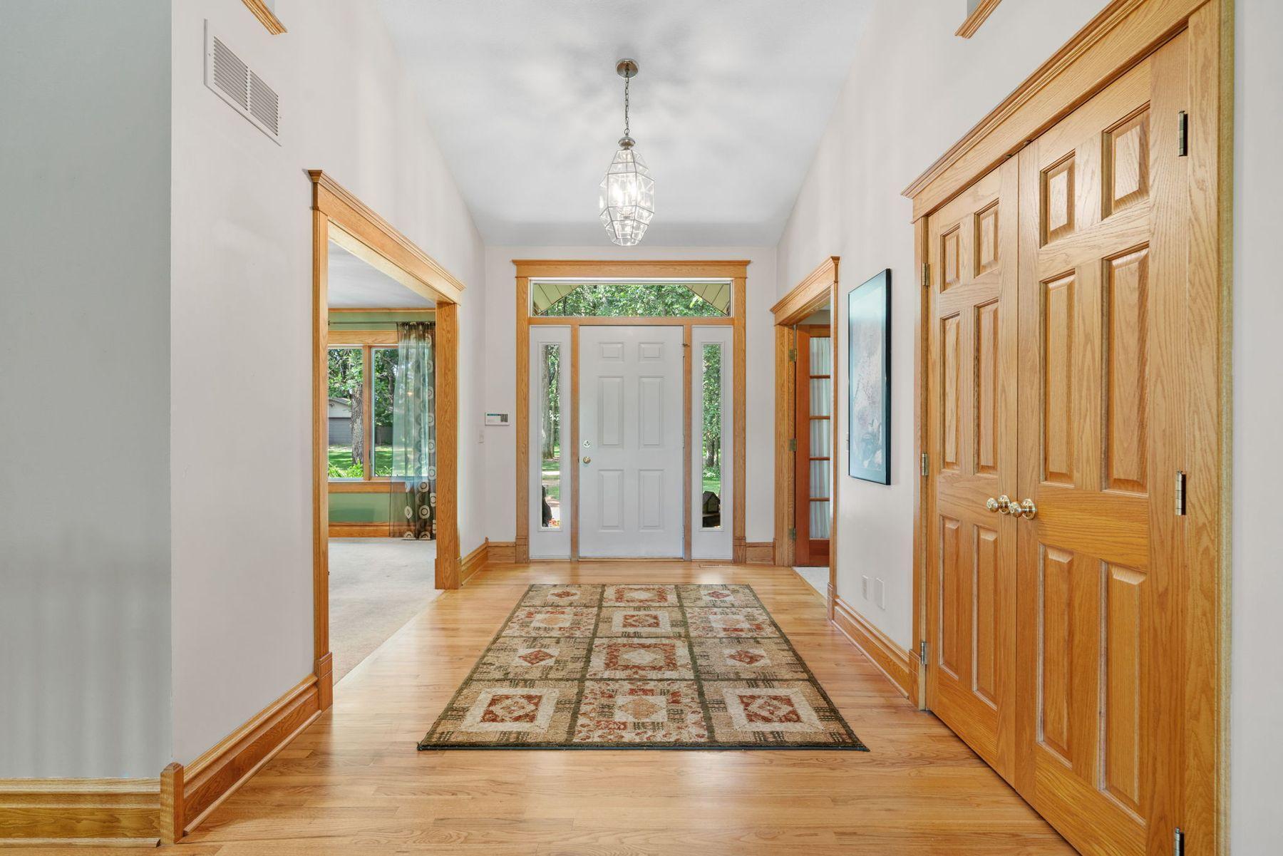 6 Deer Ridge Road