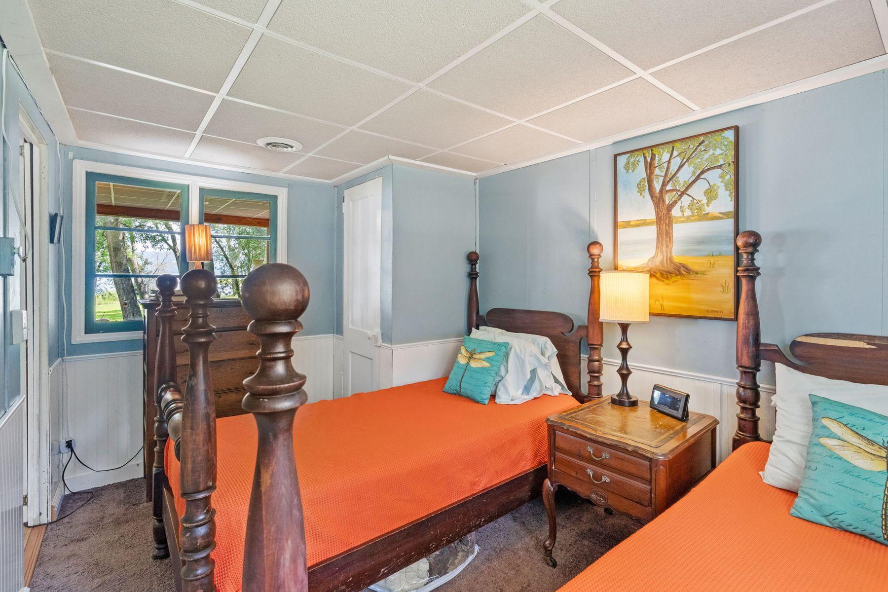 29430 Lake Avenue Way