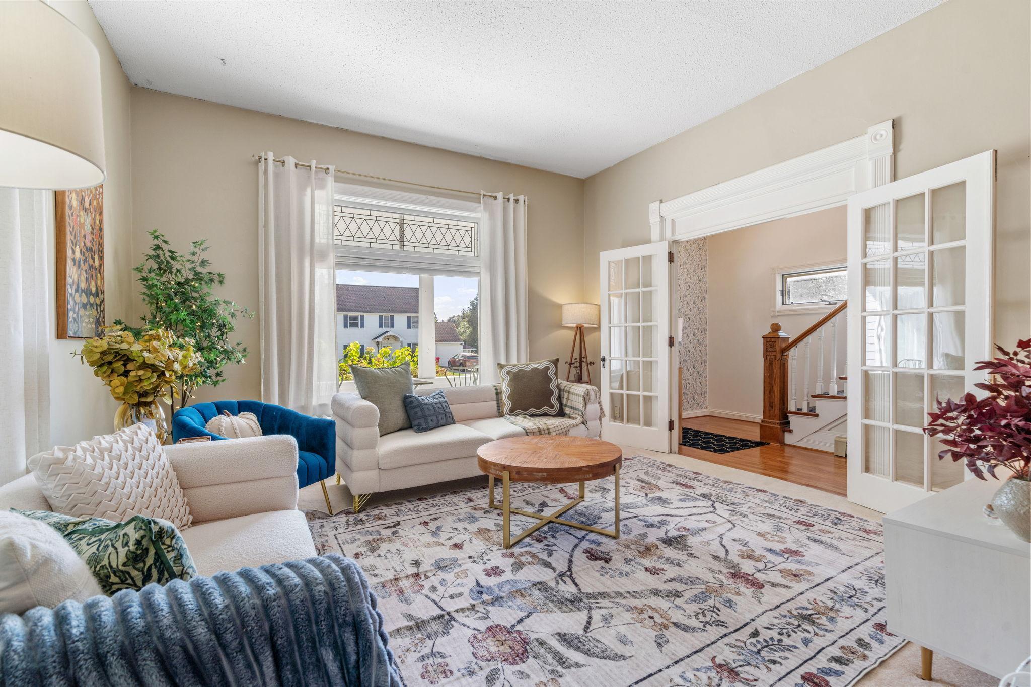 216 2nd Street SW