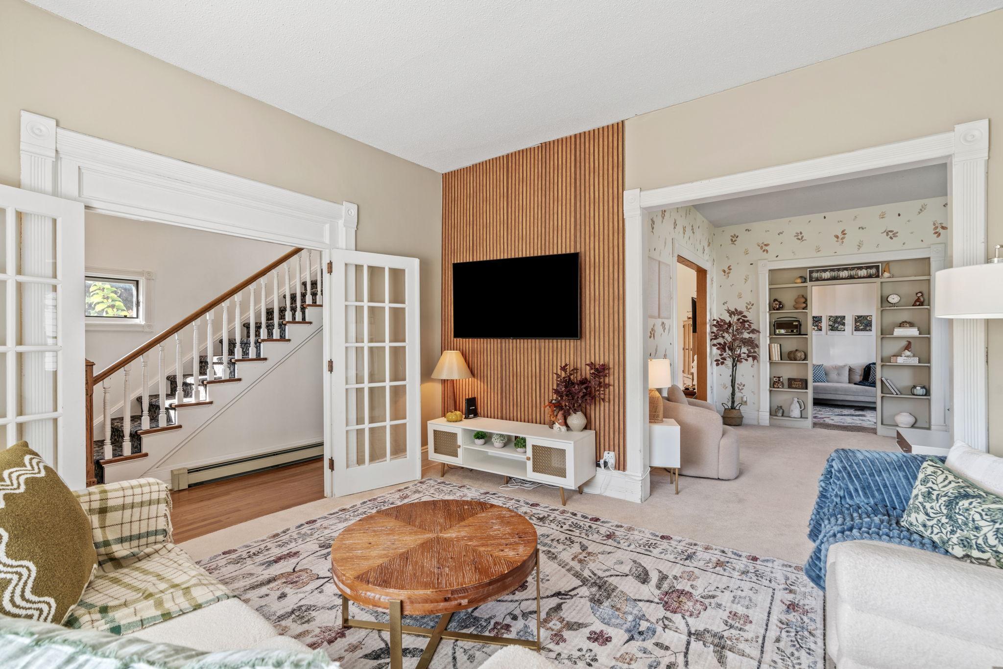 216 2nd Street SW