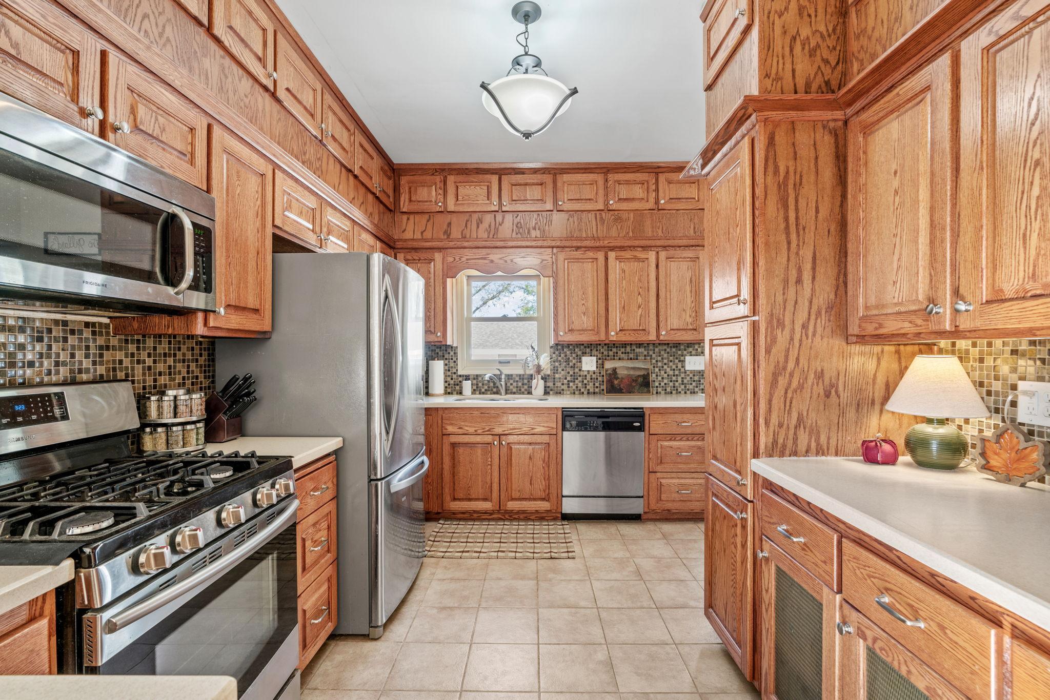 216 2nd Street SW