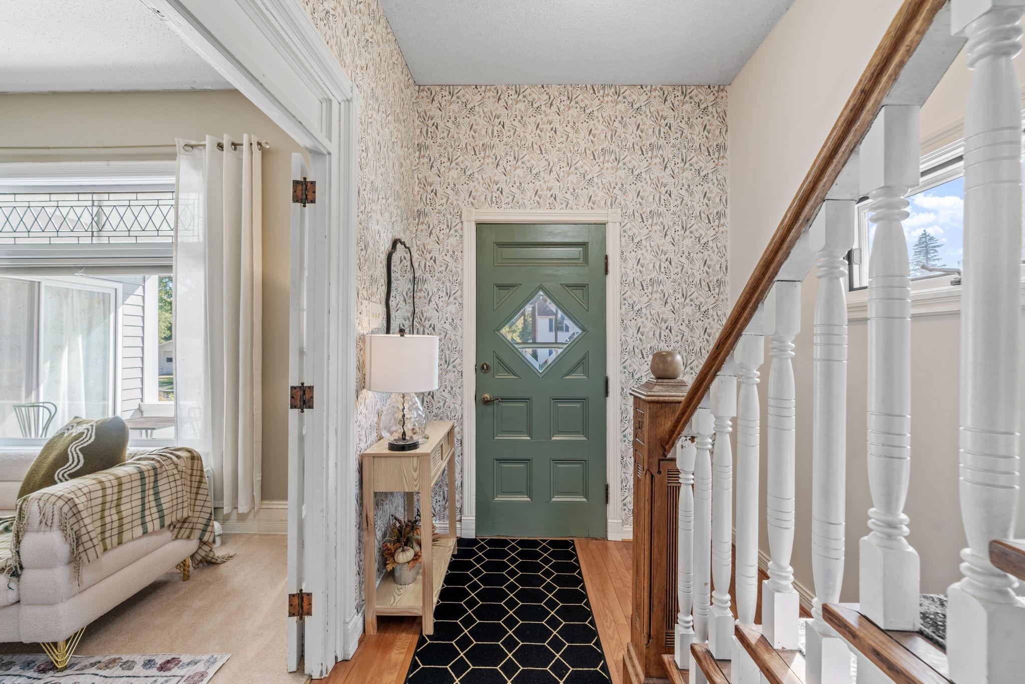 216 2nd Street SW