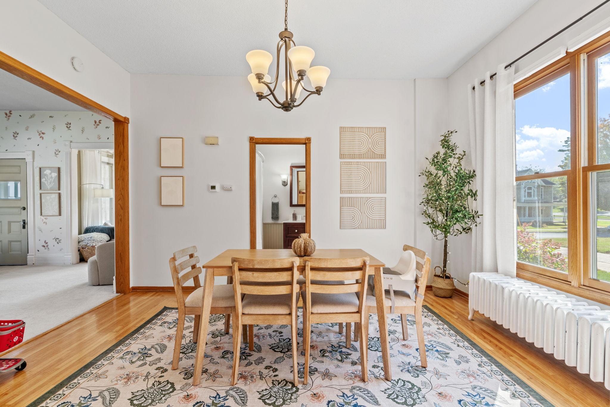 216 2nd Street SW