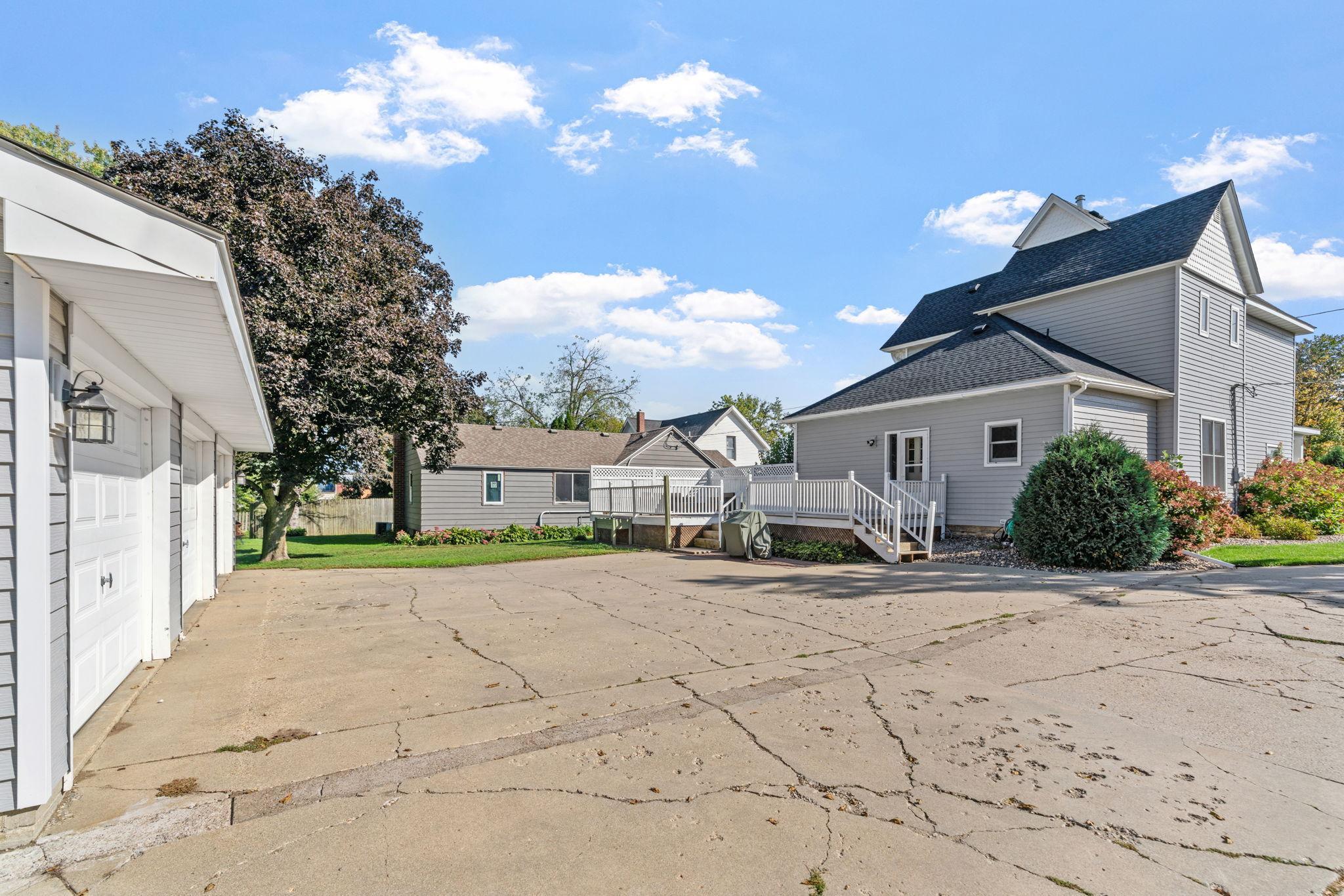 216 2nd Street SW