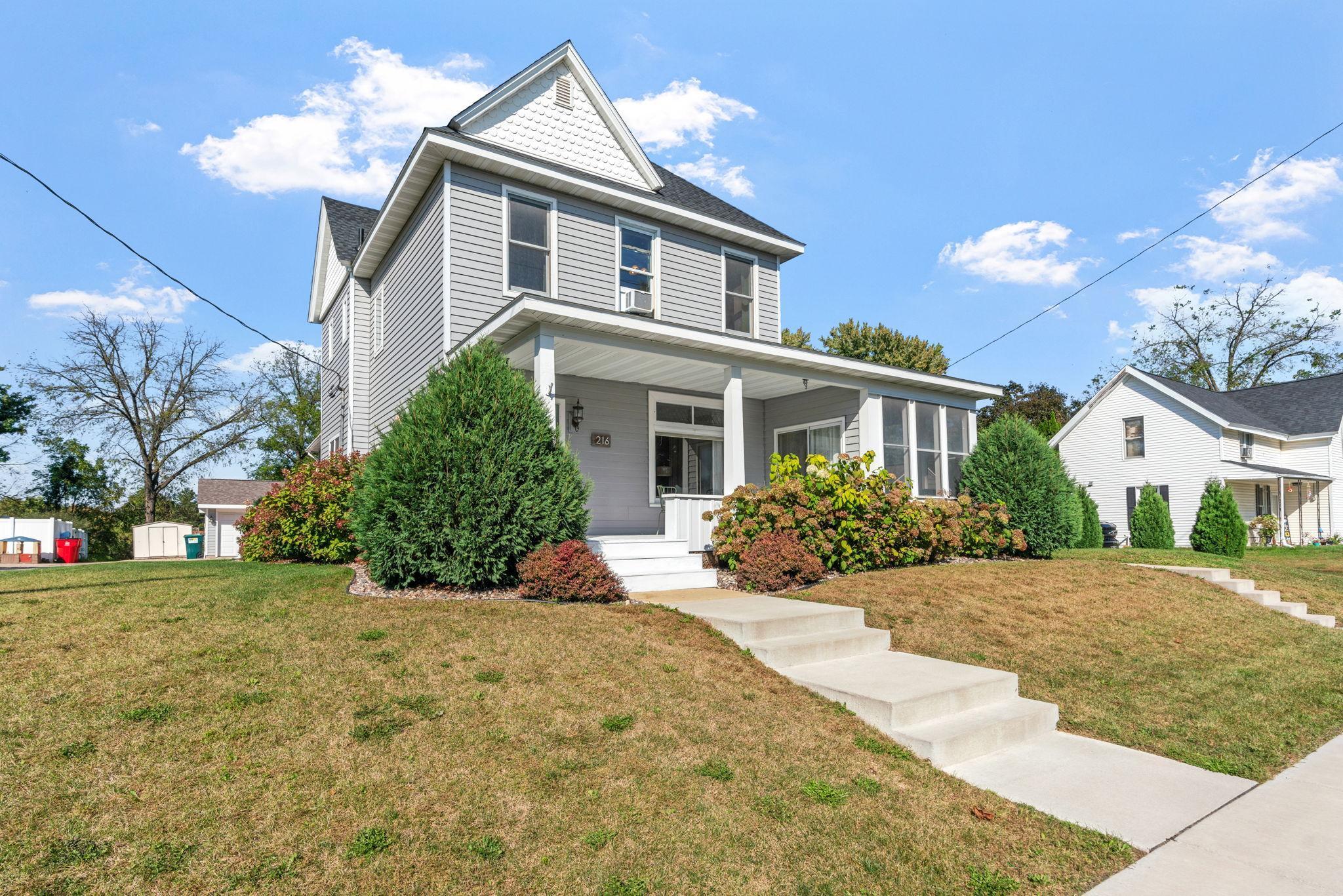 216 2nd Street SW