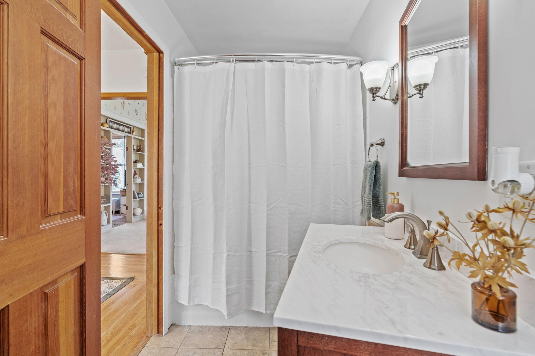 216 2nd Street SW