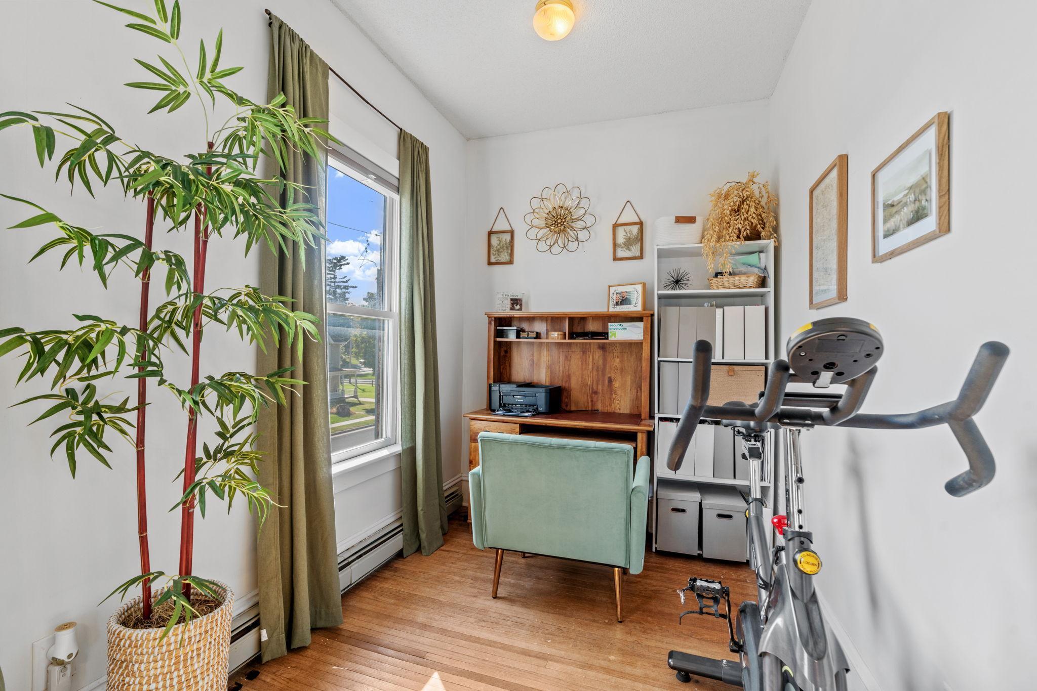 216 2nd Street SW