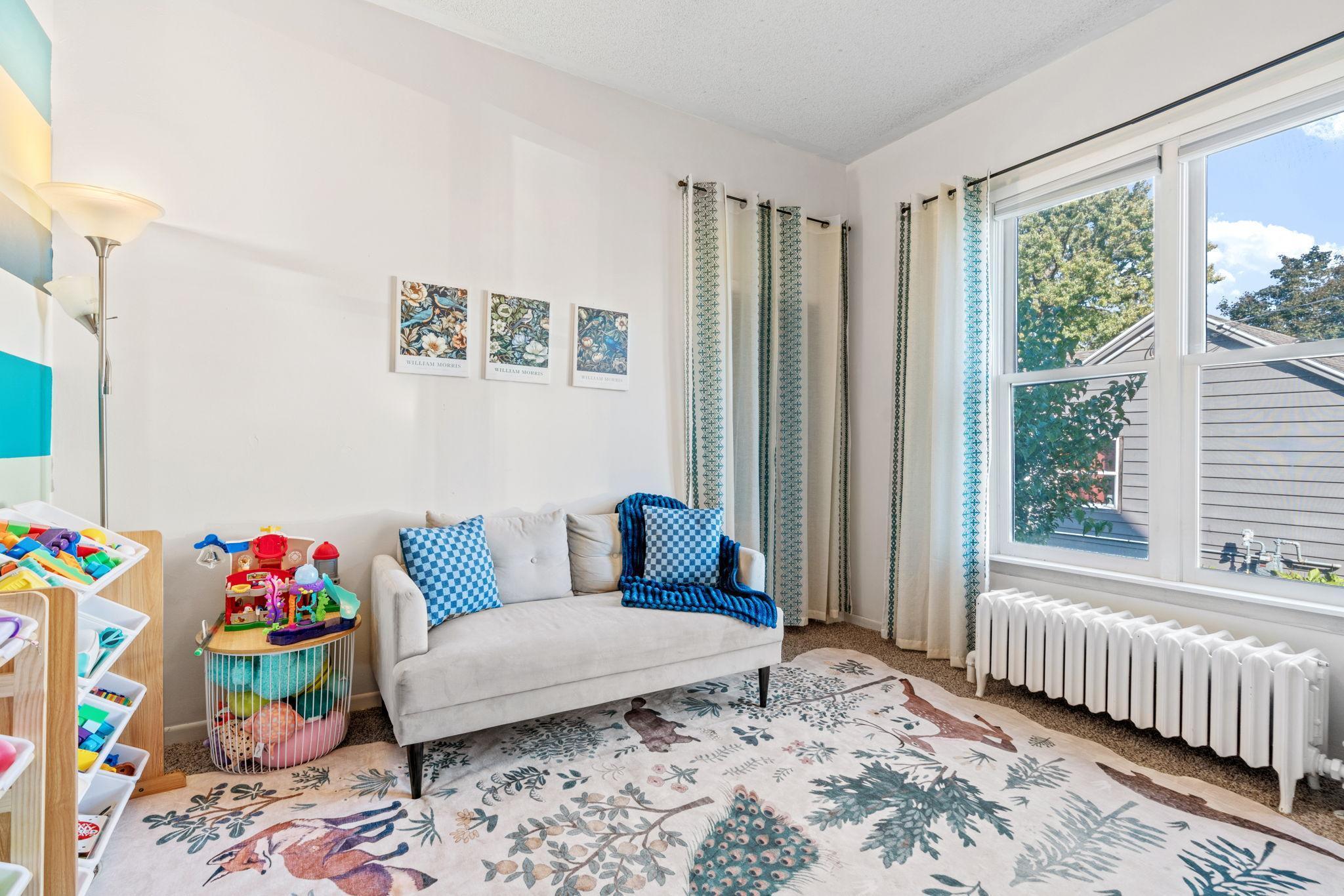 216 2nd Street SW