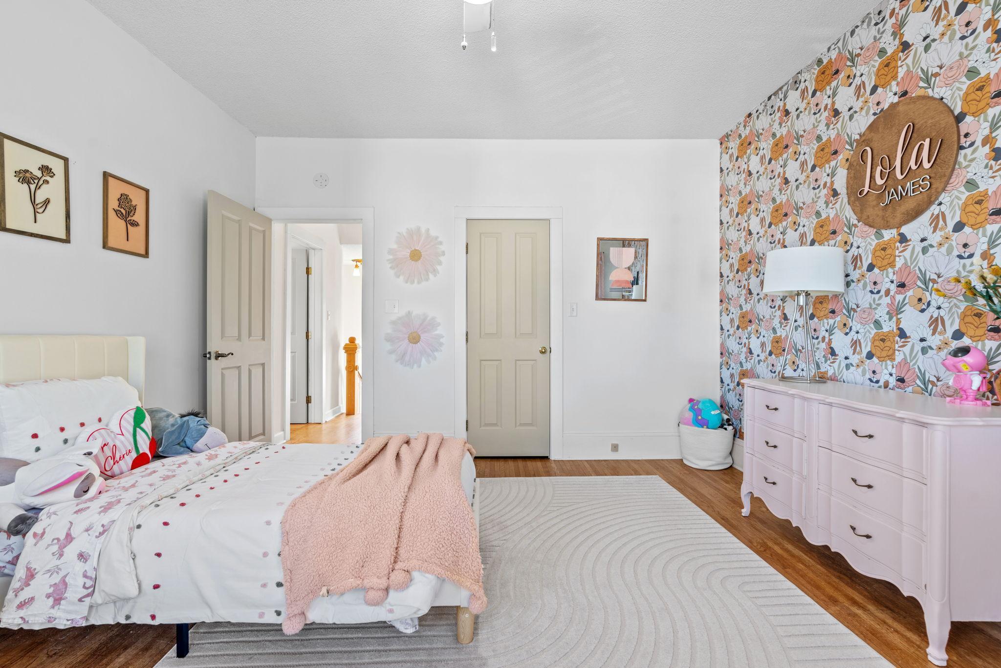 216 2nd Street SW
