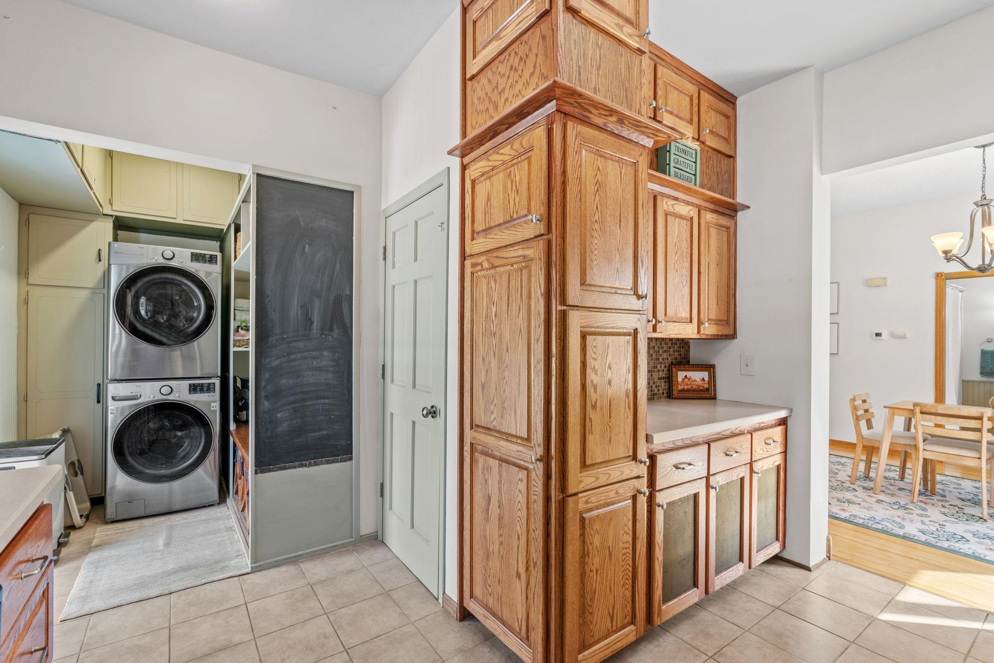 216 2nd Street SW