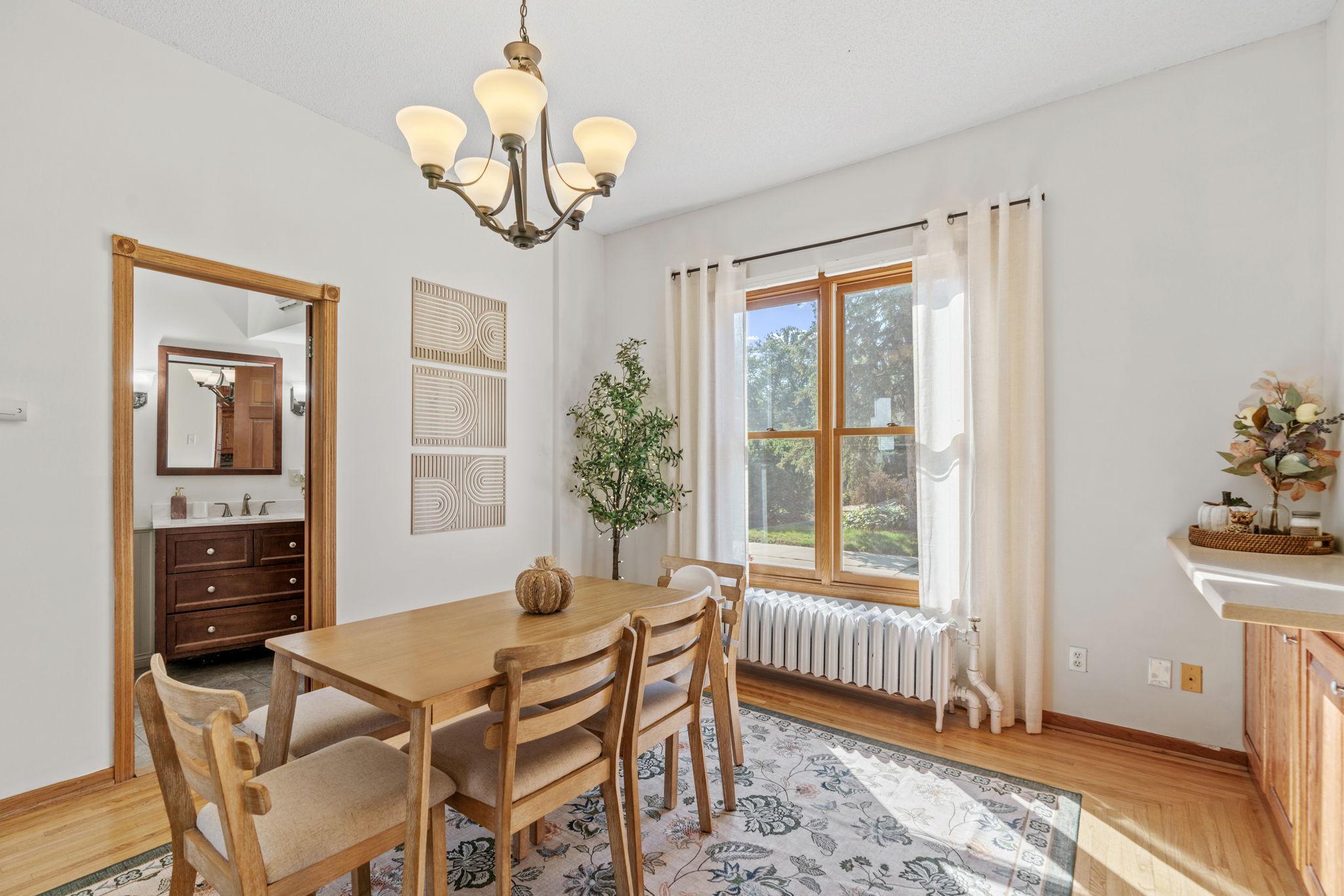 216 2nd Street SW