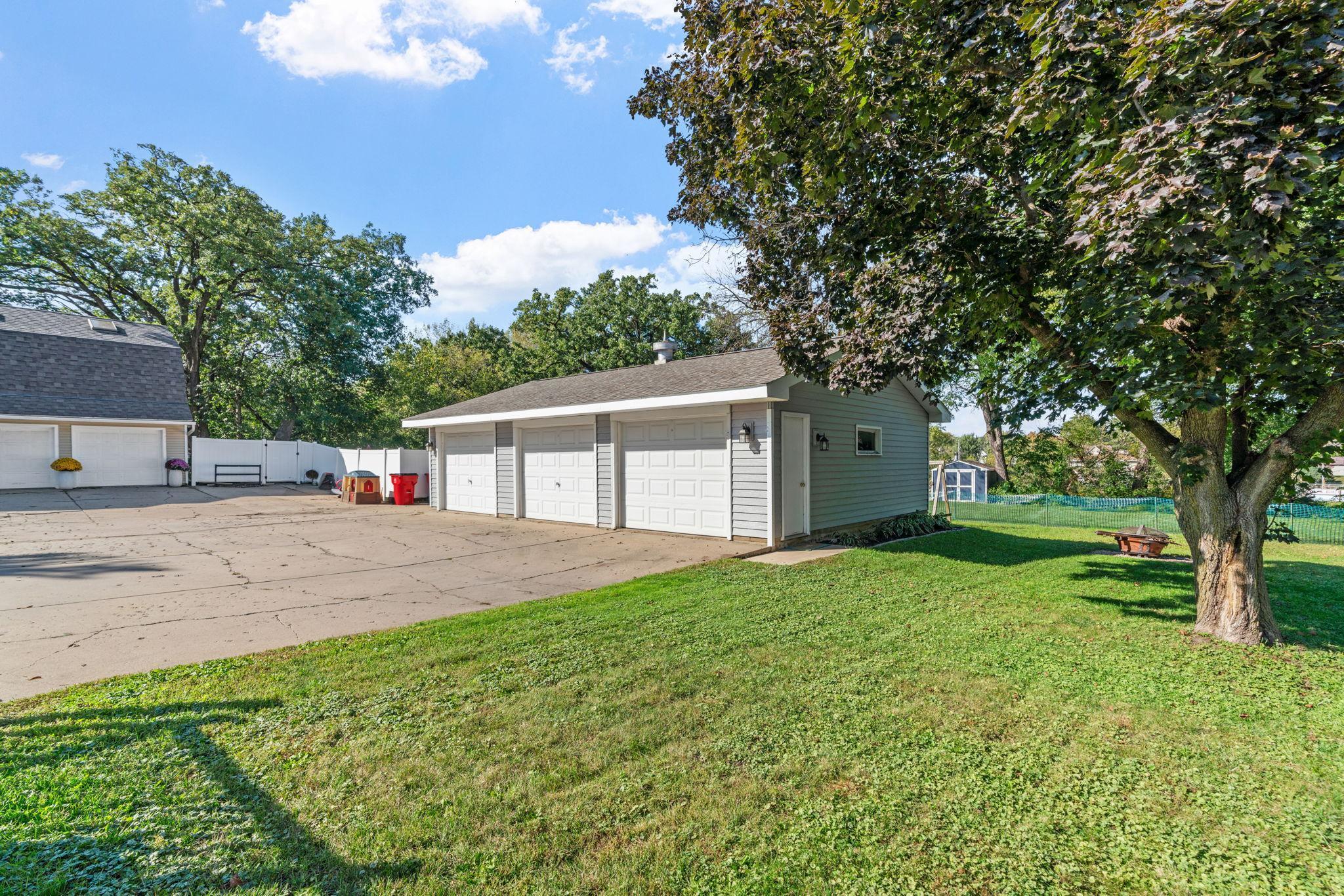 216 2nd Street SW
