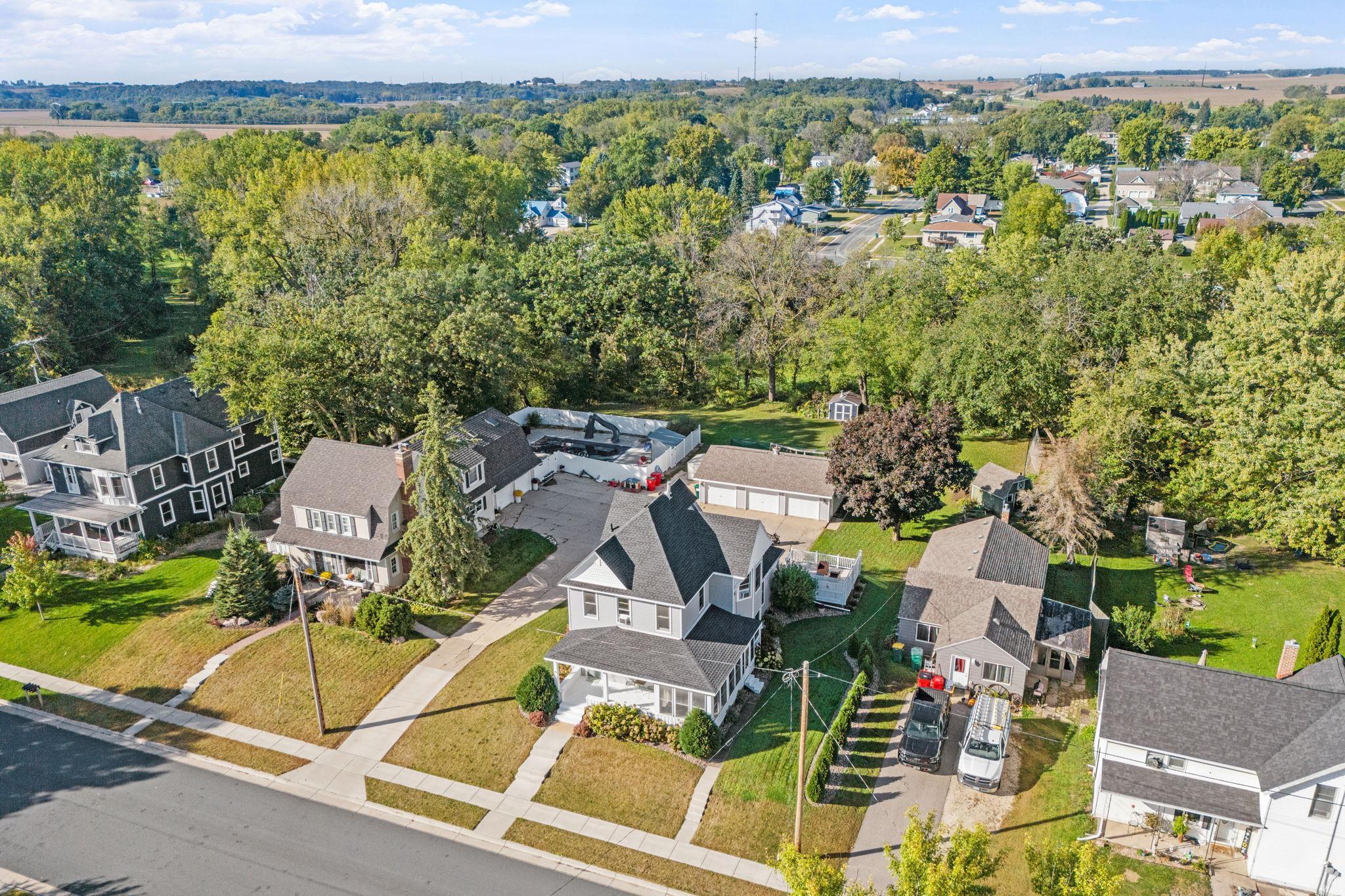 216 2nd Street SW