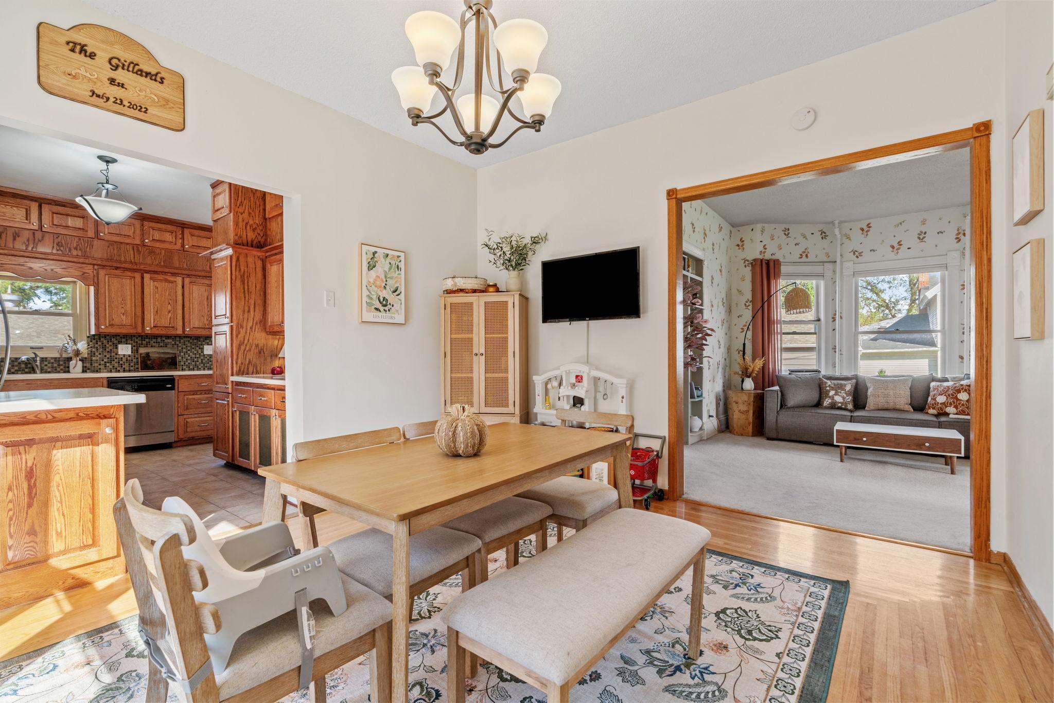 216 2nd Street SW
