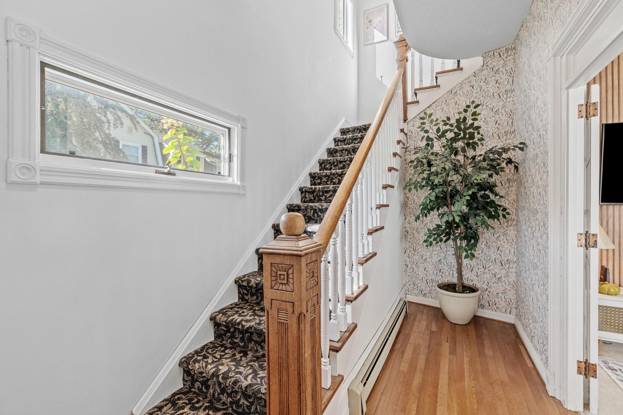 216 2nd Street SW