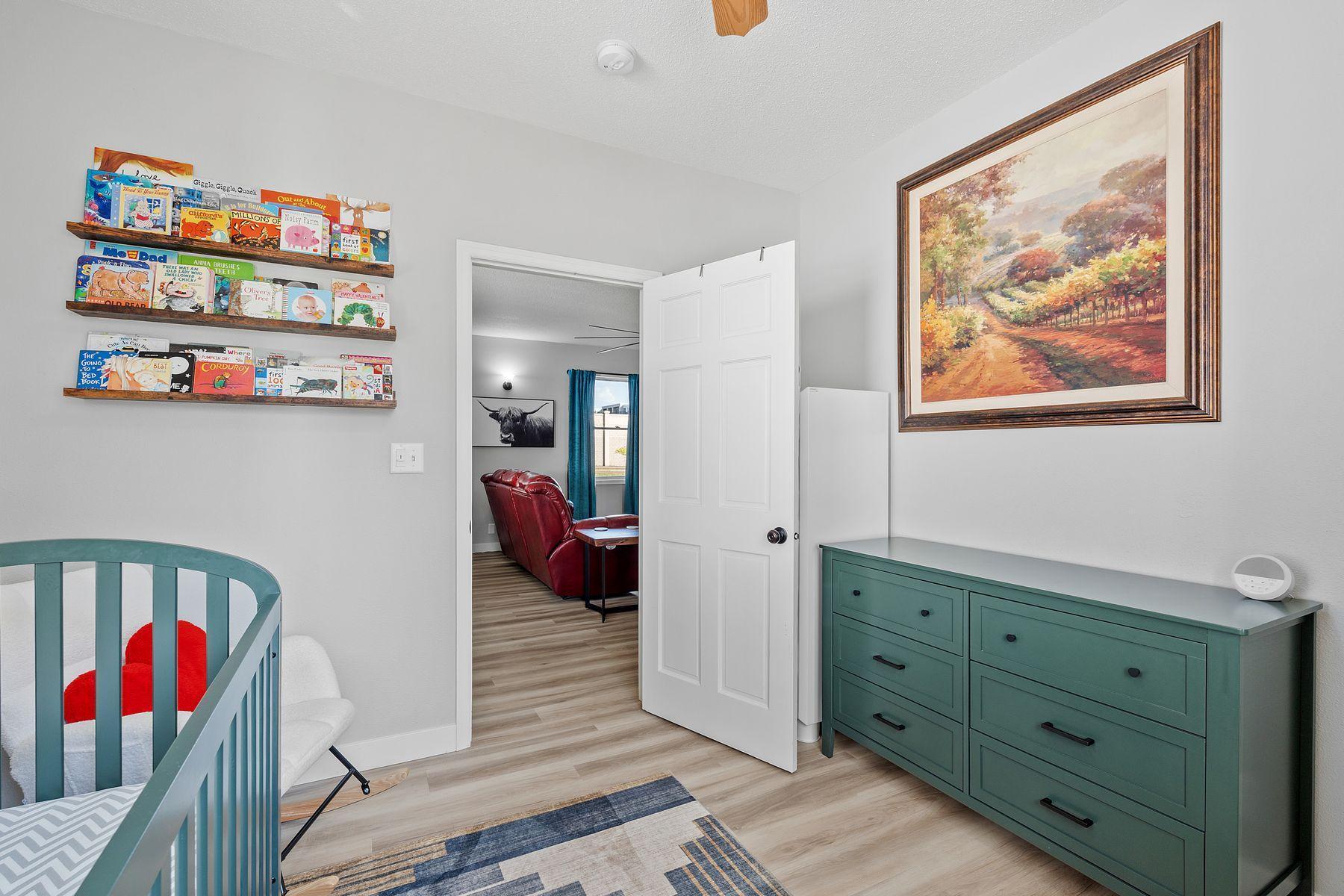 1729 Center Street W