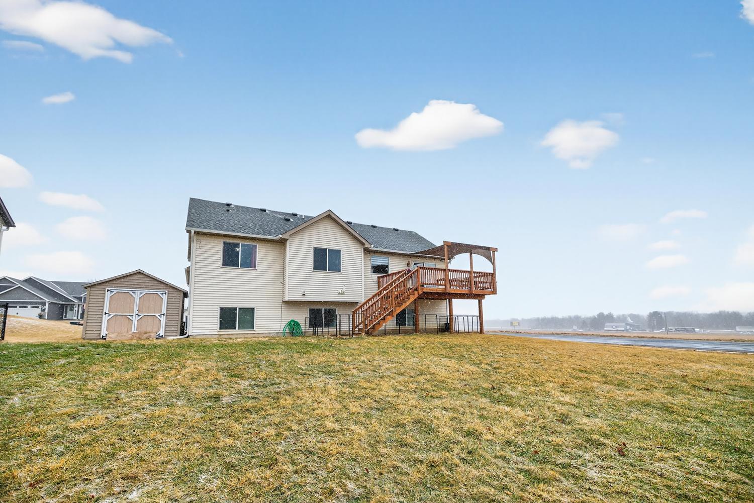 212 Keystone Drive NE