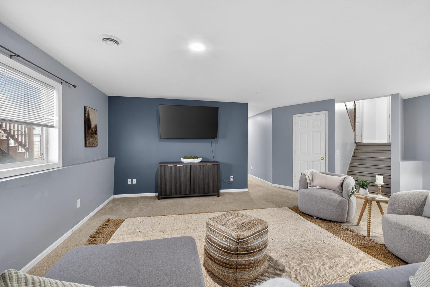 212 Keystone Drive NE