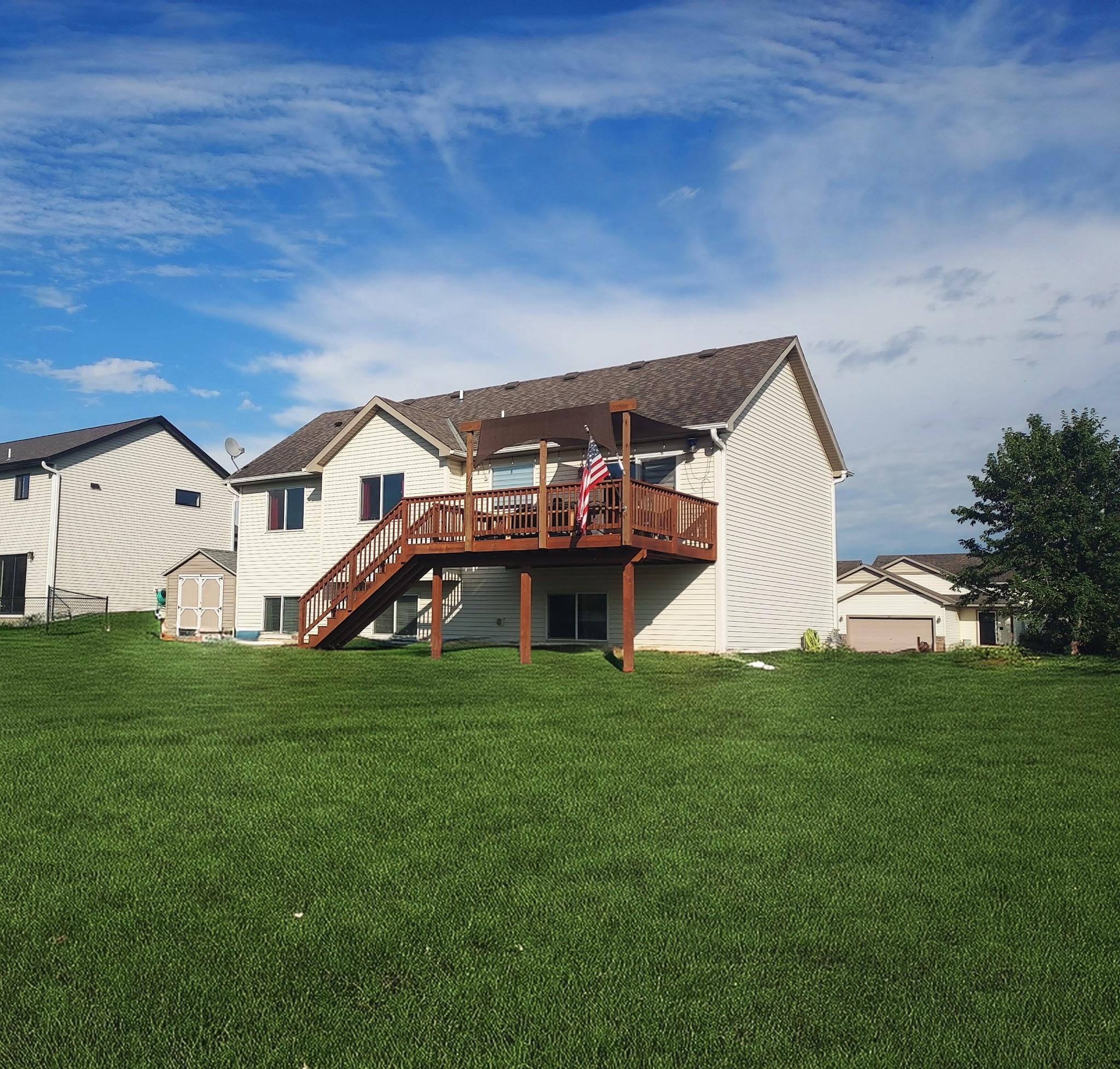 212 Keystone Drive NE