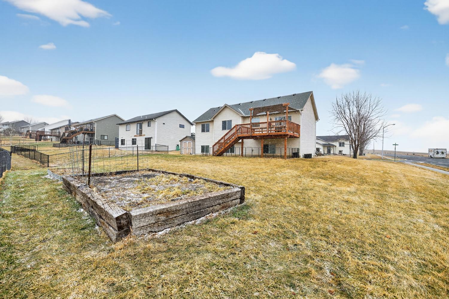 212 Keystone Drive NE