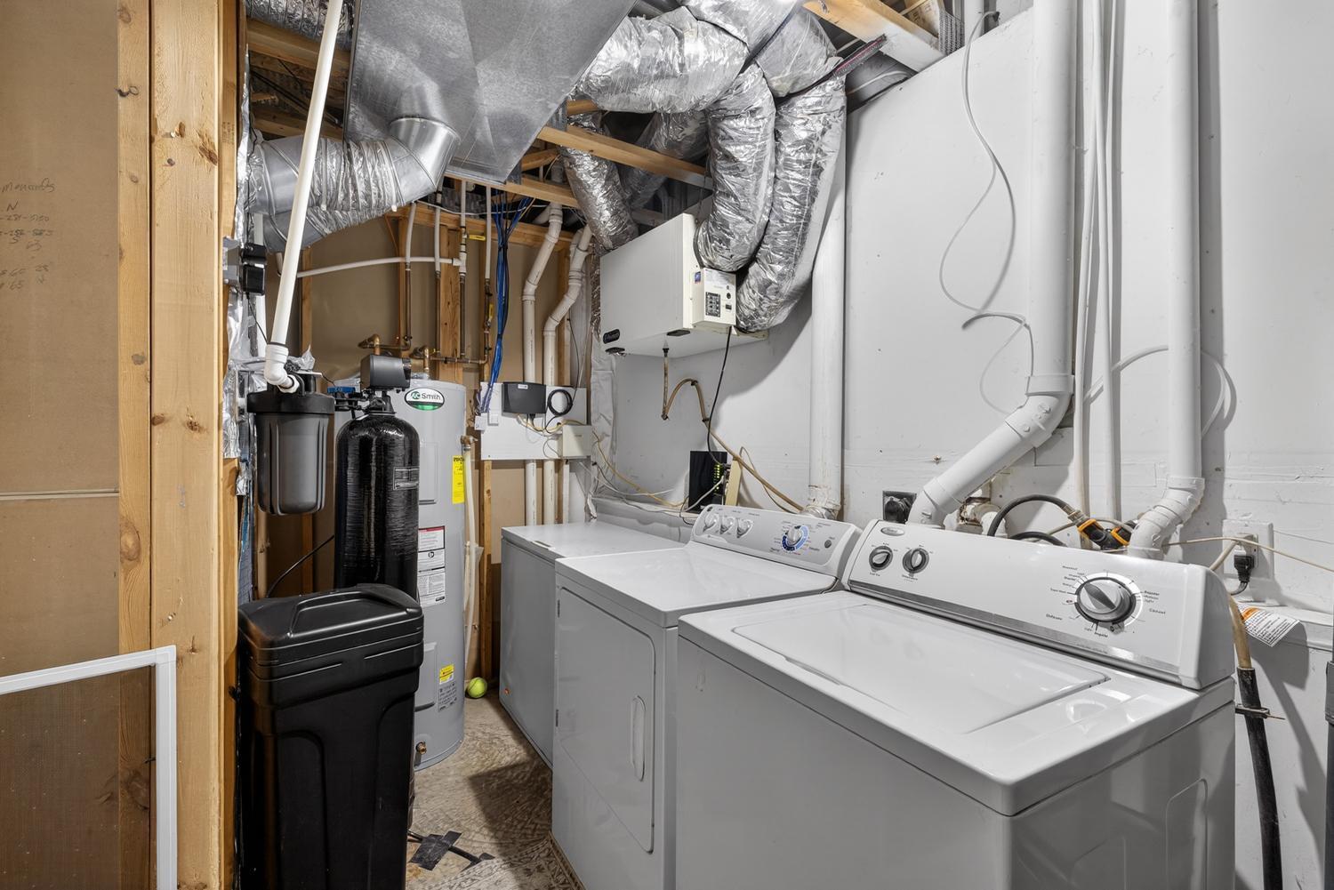 212 Keystone Drive NE