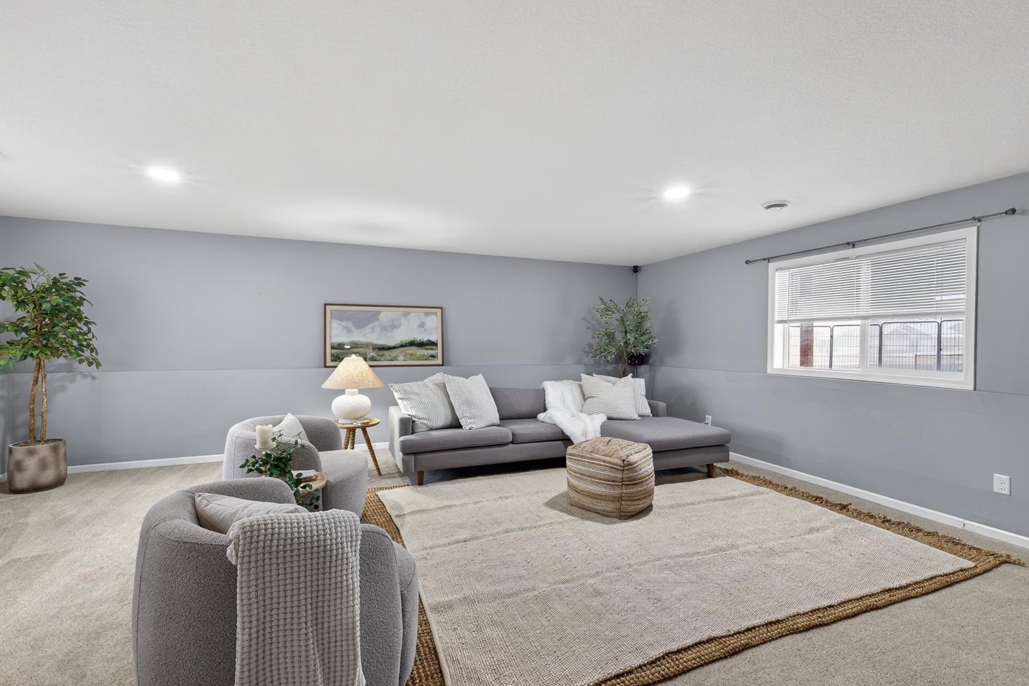 212 Keystone Drive NE