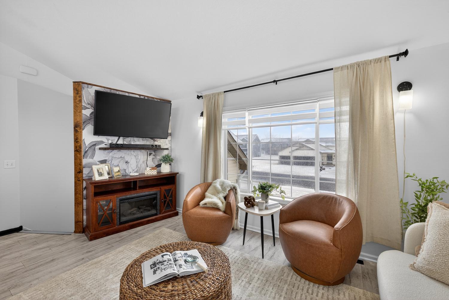 212 Keystone Drive NE