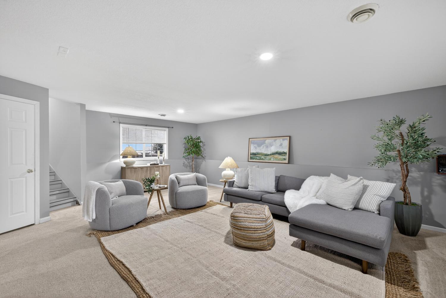 212 Keystone Drive NE