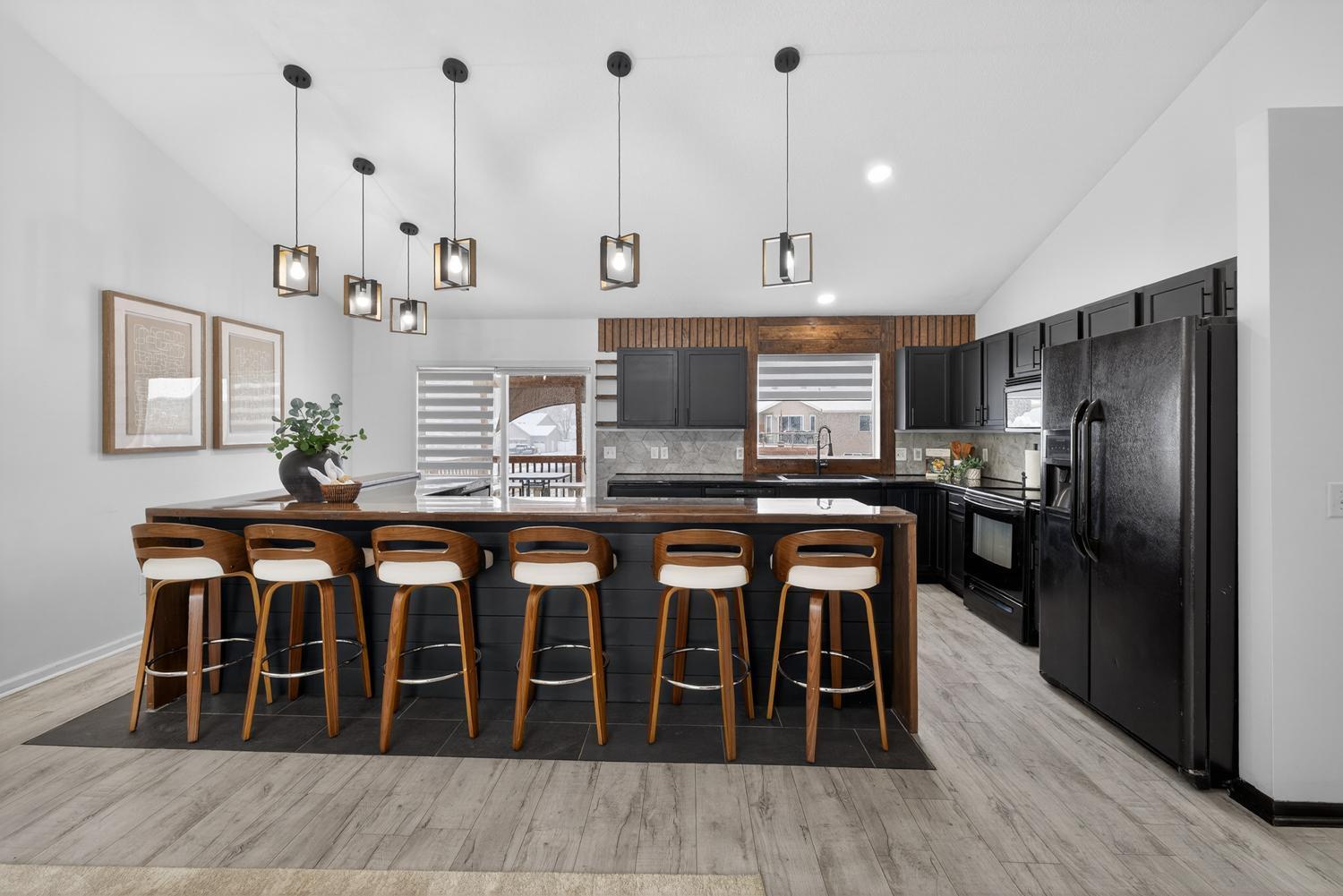 212 Keystone Drive NE