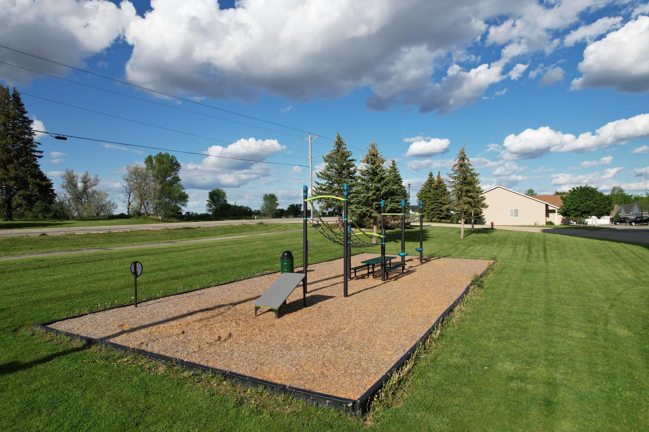 1268 Sundance Court NE