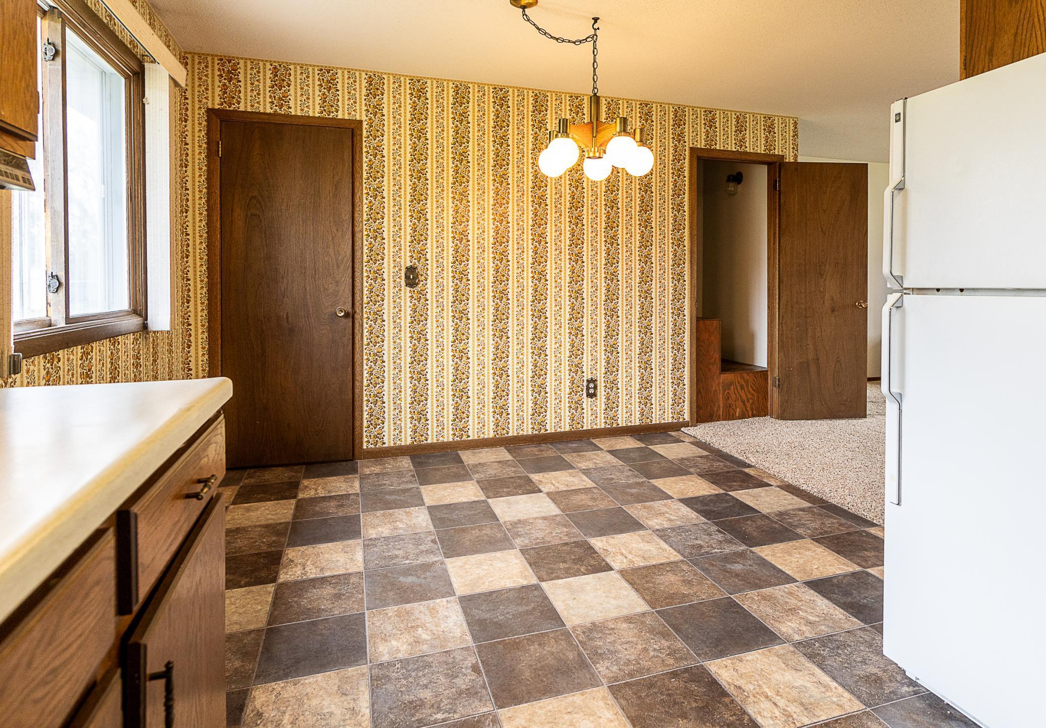 1052 Pine Grove Lane