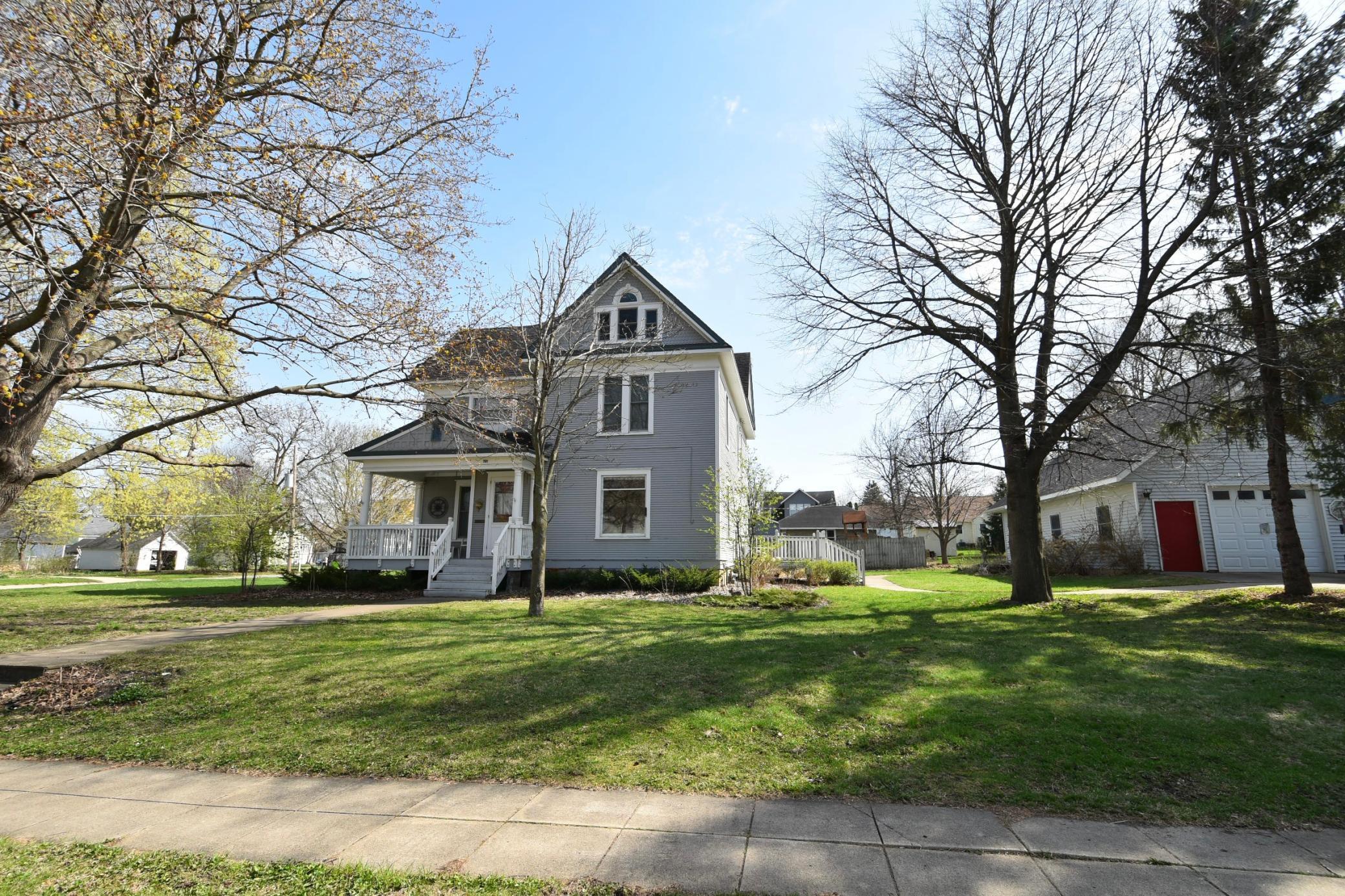 721 W 3rd Street