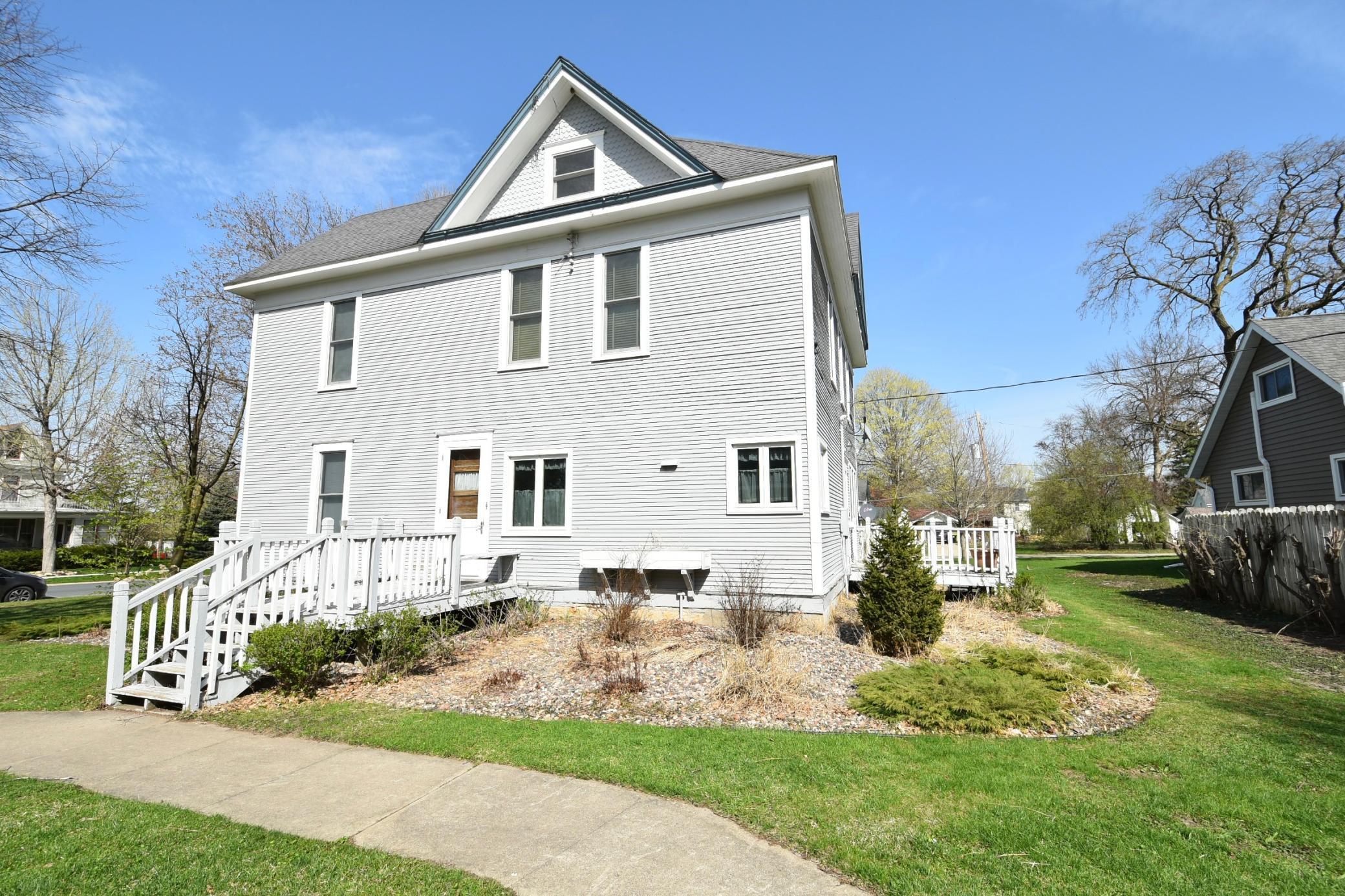 721 W 3rd Street