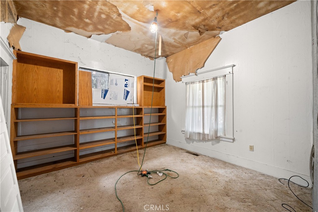 1530 Oleander Avenue